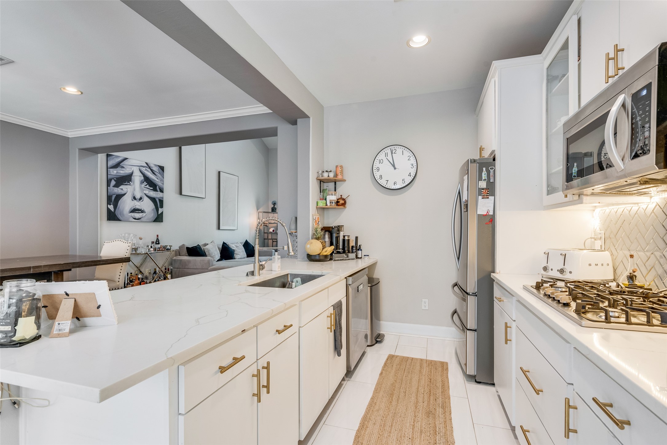 4904 Live Oak Street 302