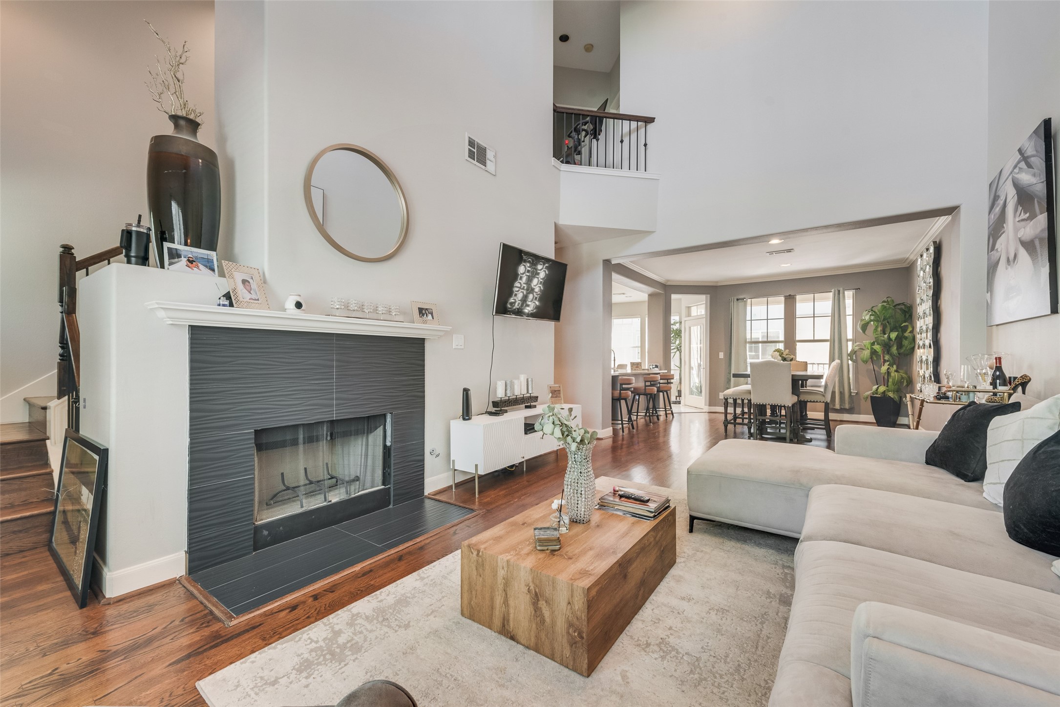 4904 Live Oak Street 302