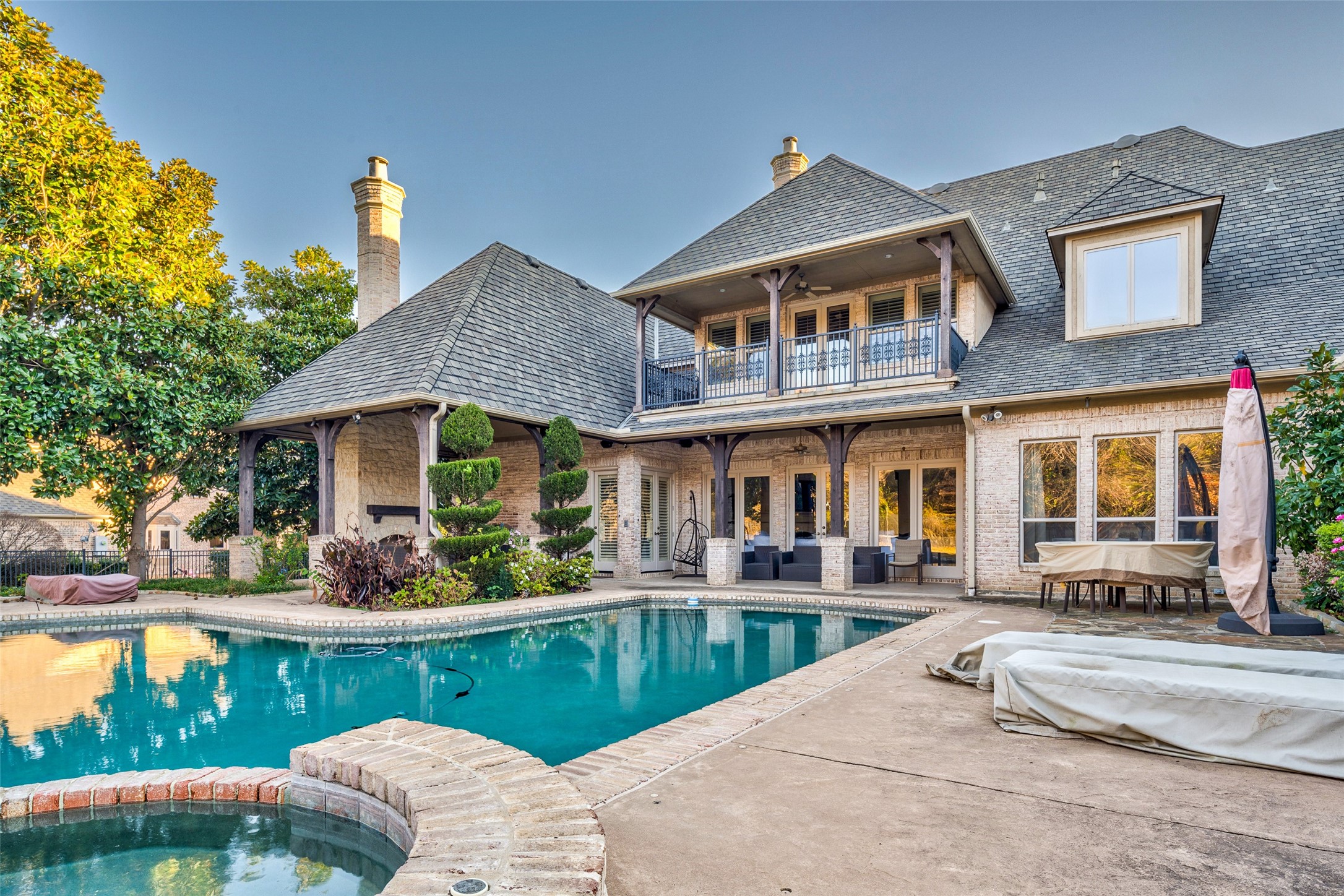 1819 Broken Bend Drive