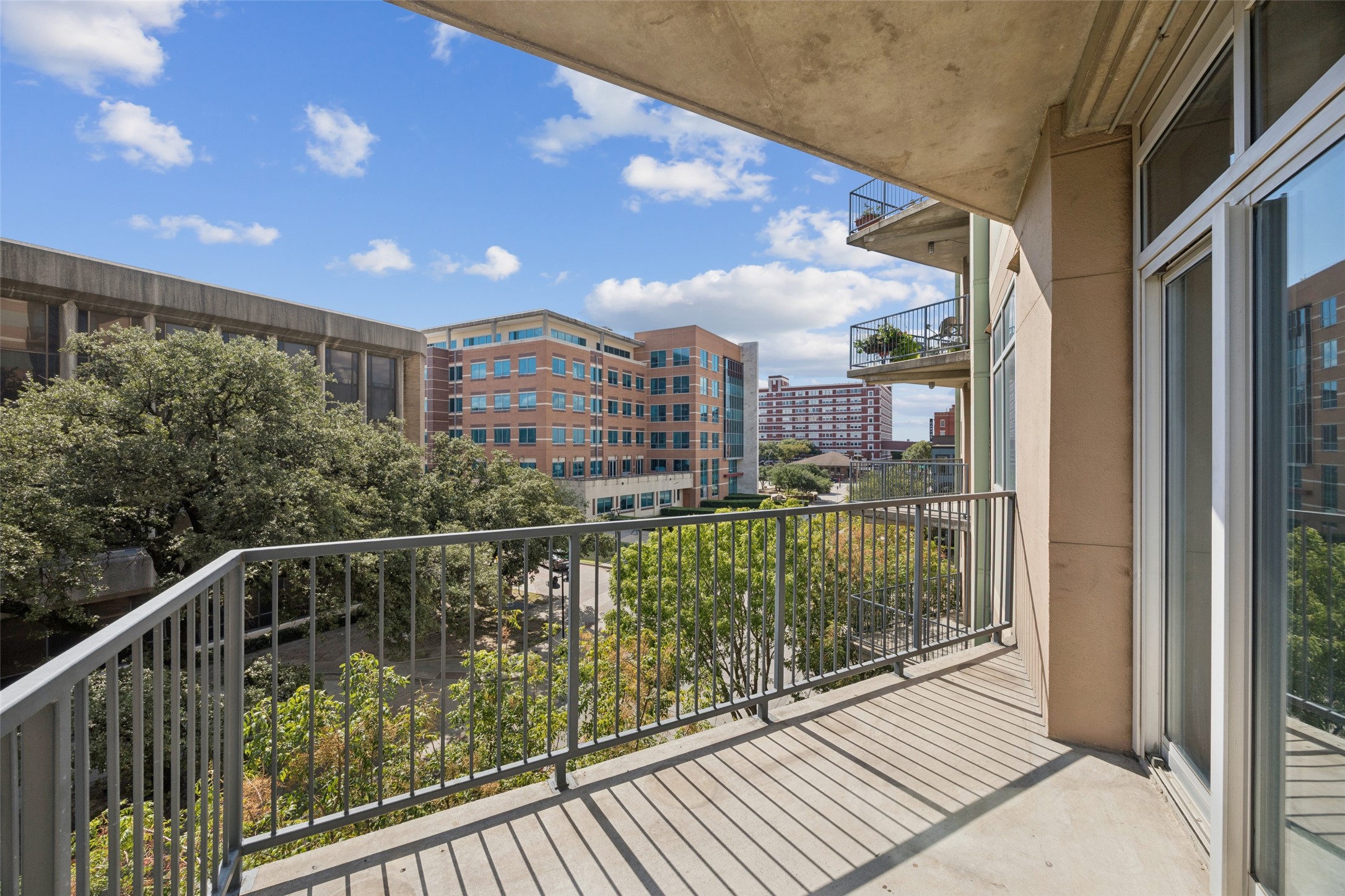 1001 Belleview Street 303