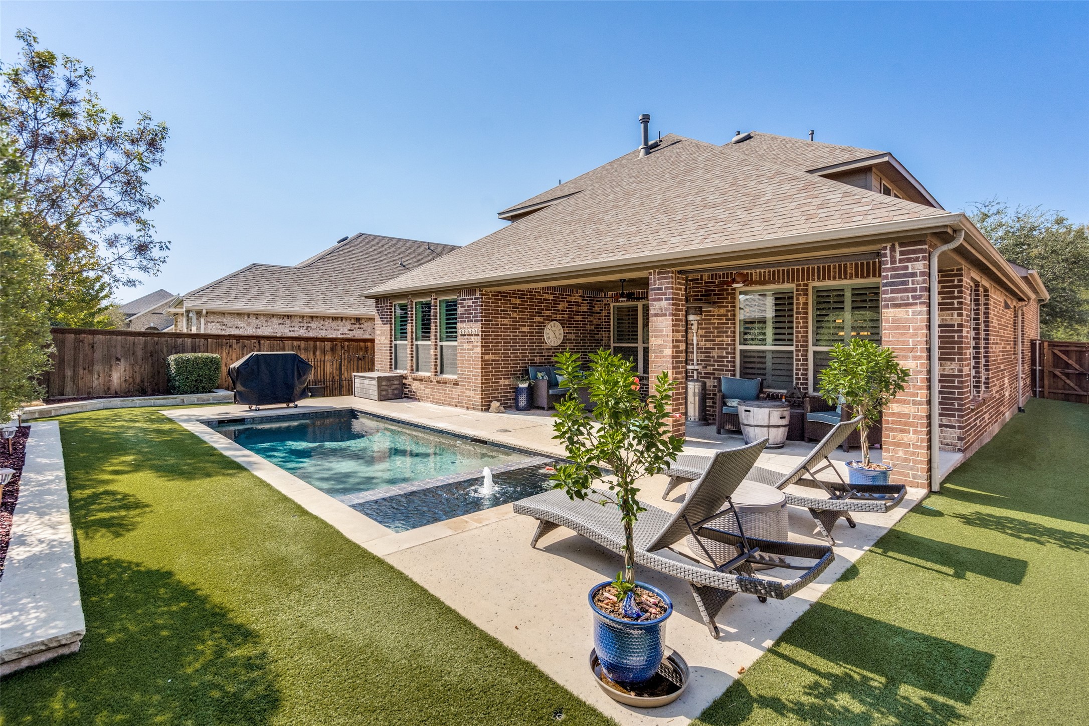 7804 Coolwater Cove