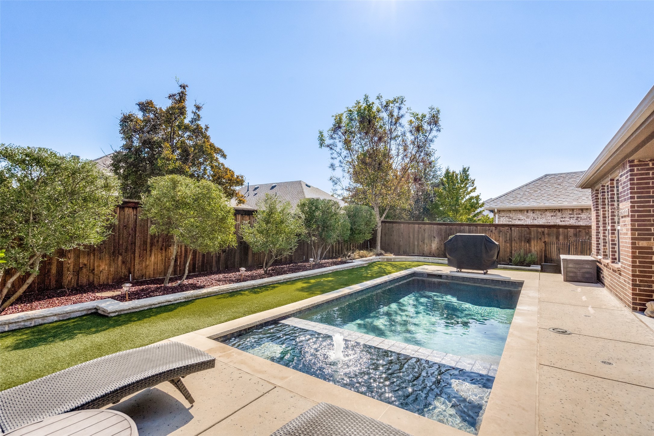 7804 Coolwater Cove