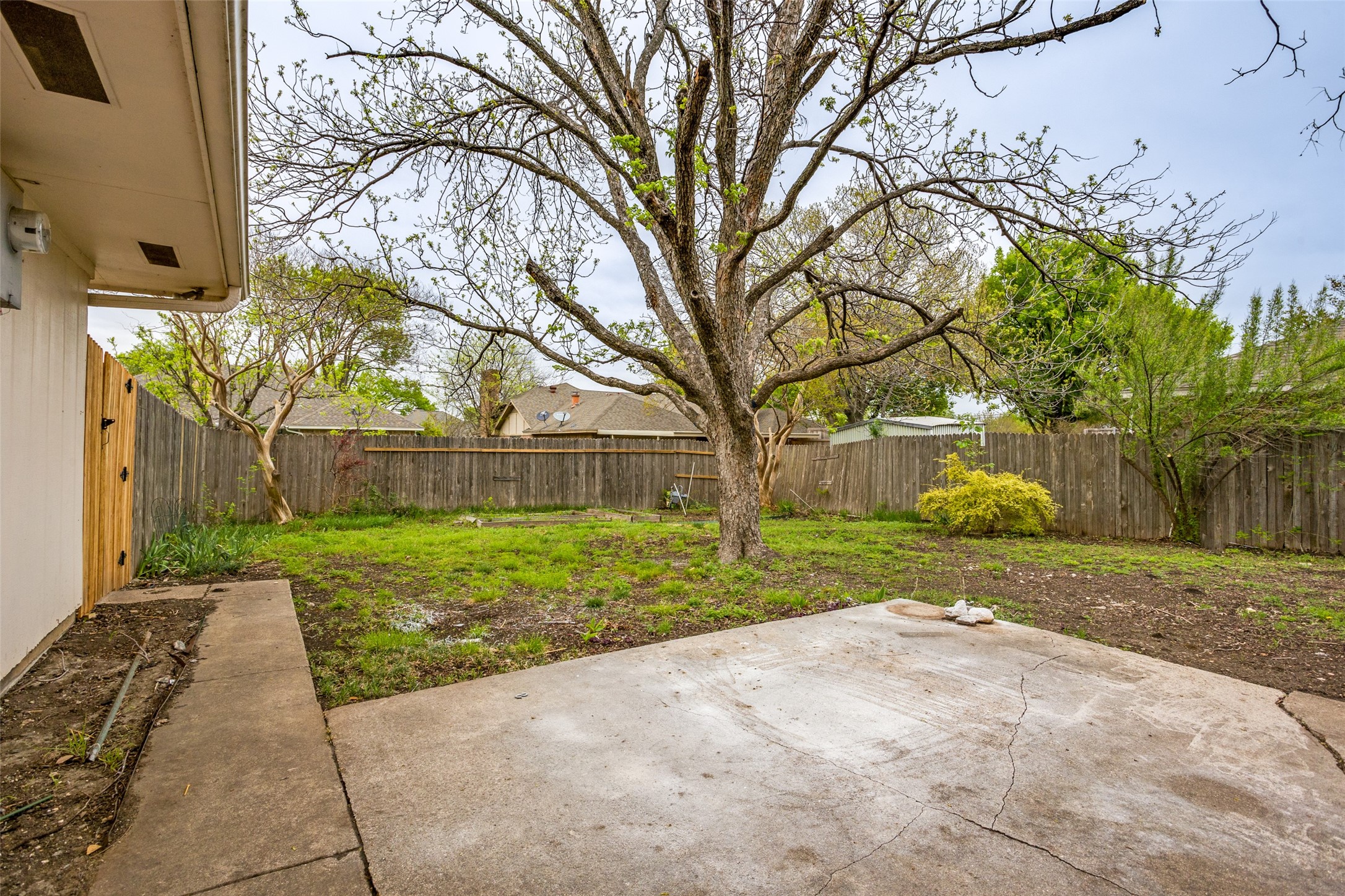 1711 Windsong Trail