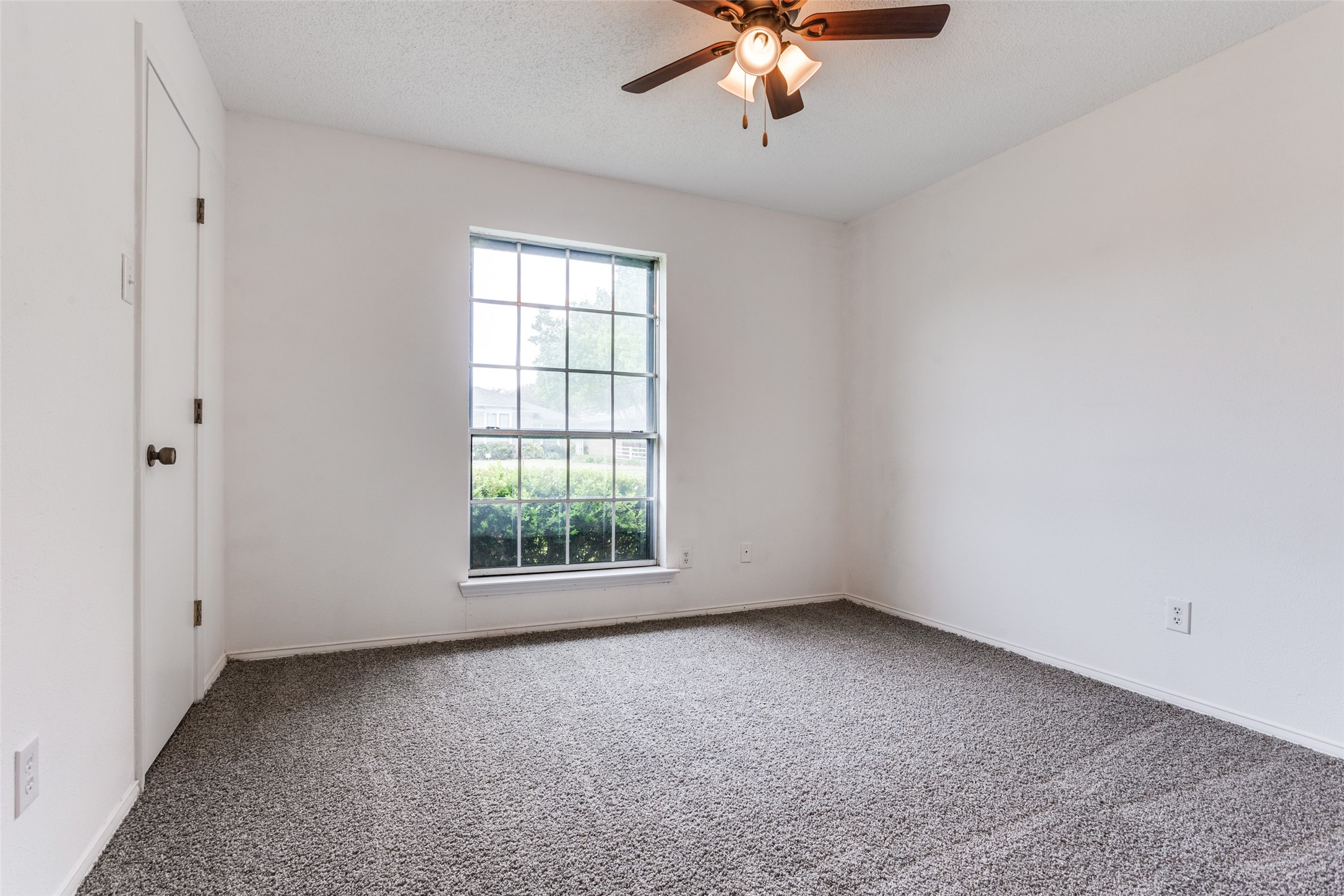 1711 Windsong Trail