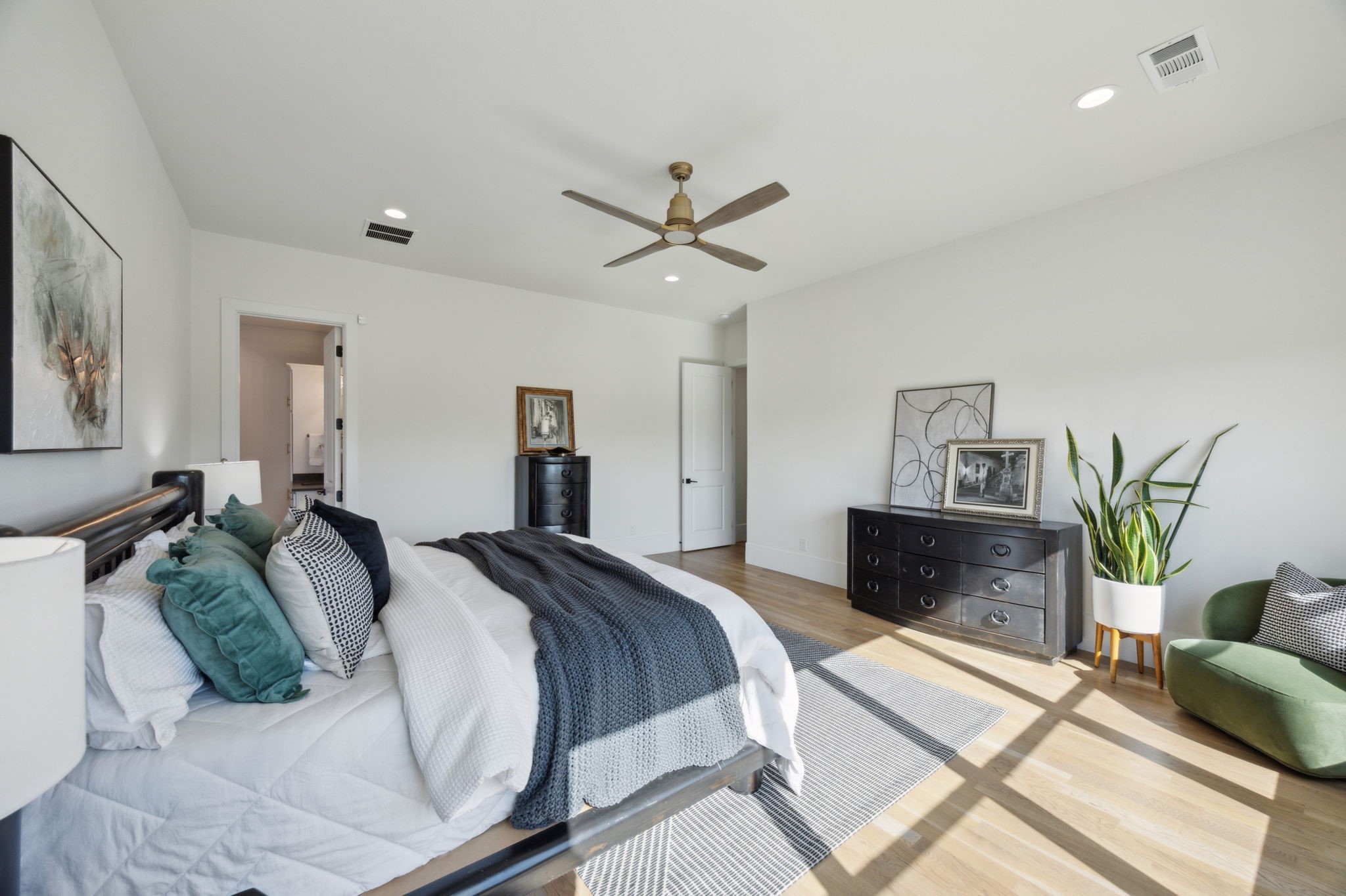 1711 Beverly Lane
