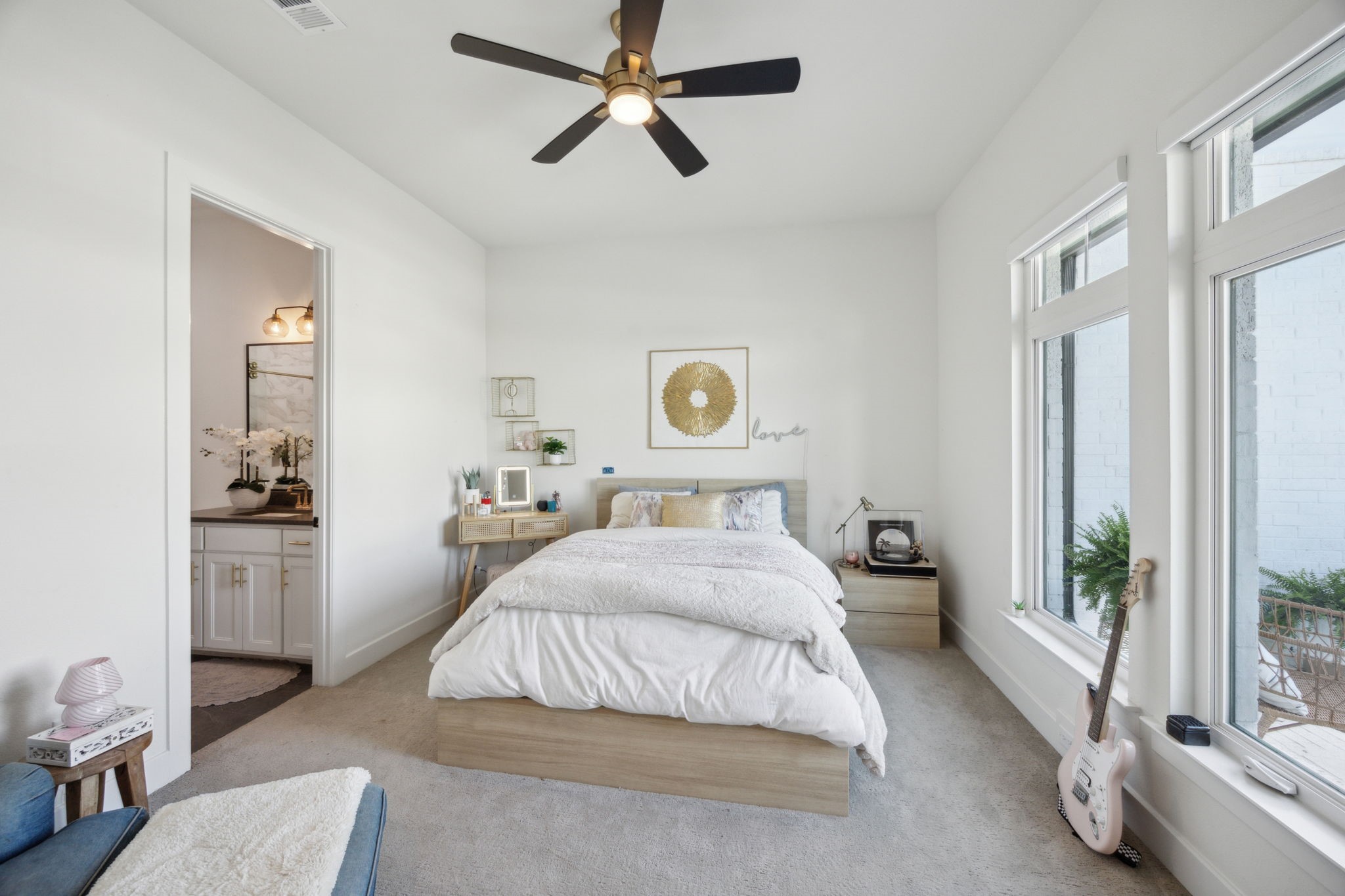 1711 Beverly Lane