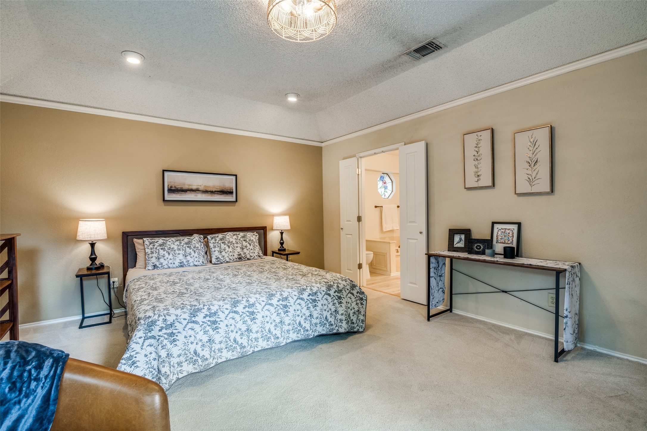 1710 Woodoak Drive