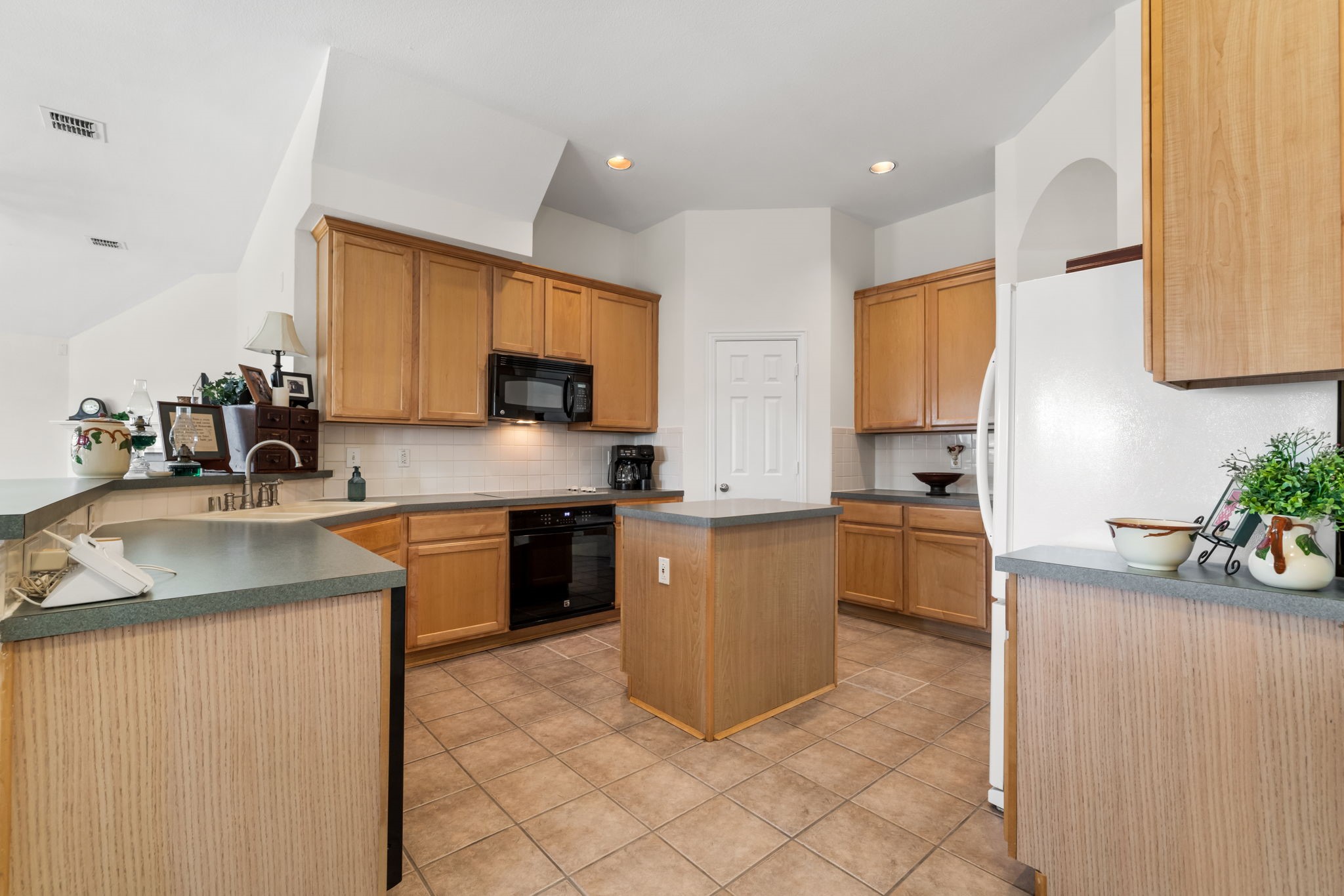 10903 Robincreek Lane