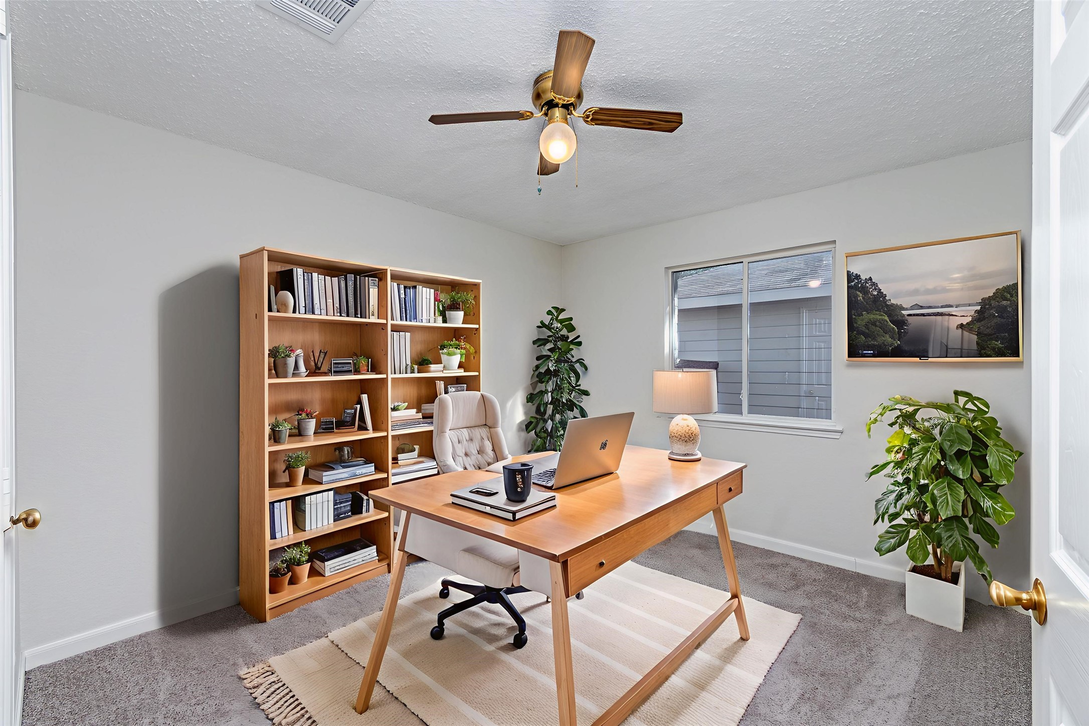 1013 Post Oak Trail