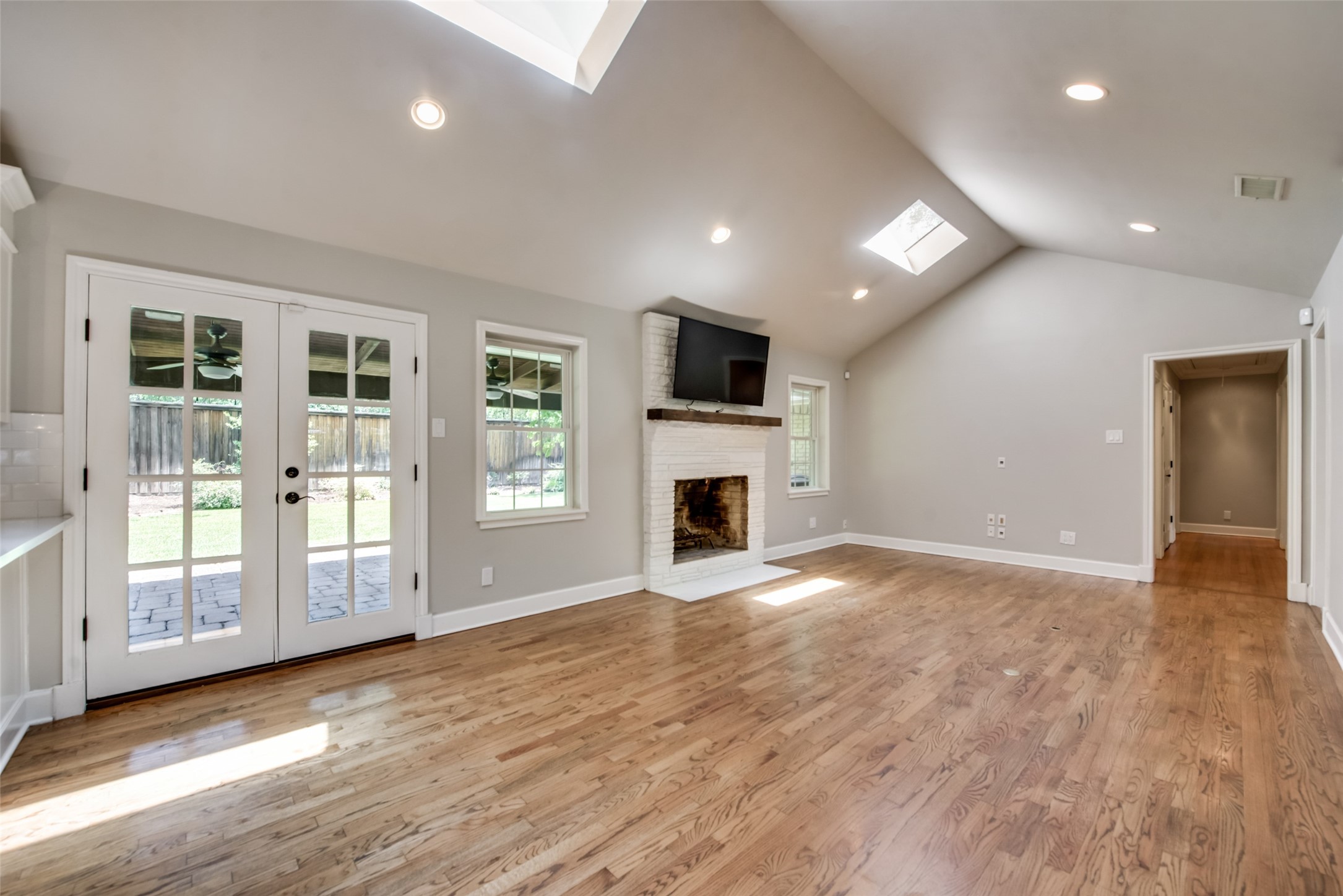 4167 Lomita Lane