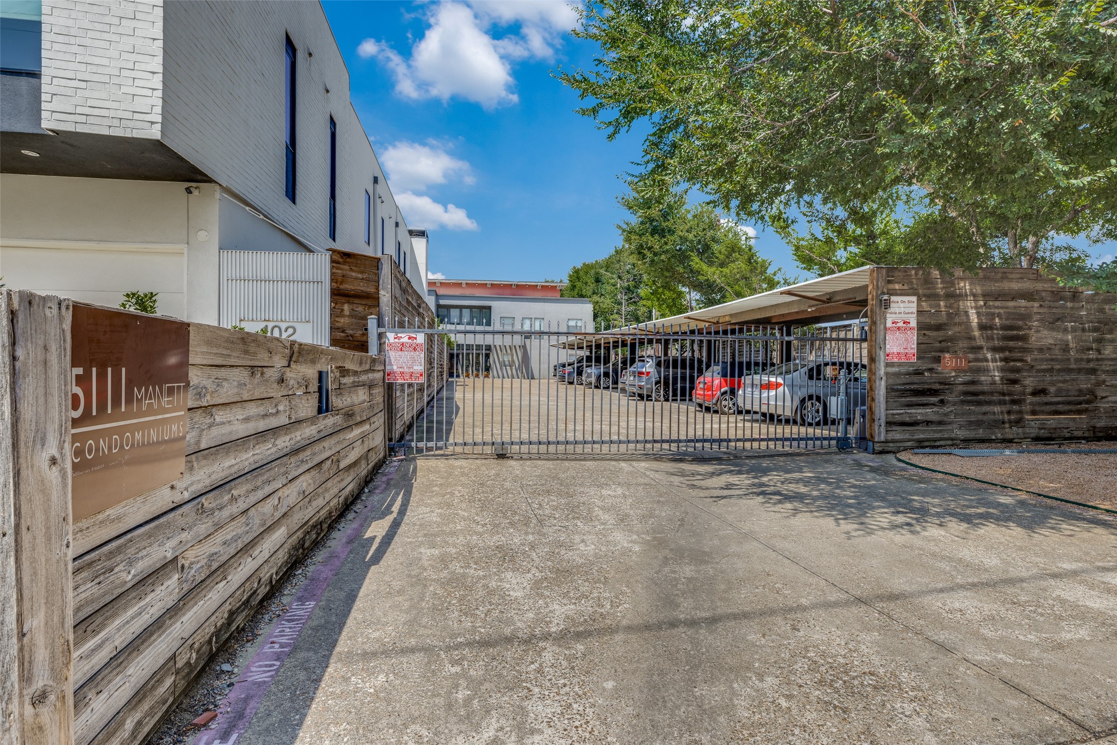 5111 Manett Street 208