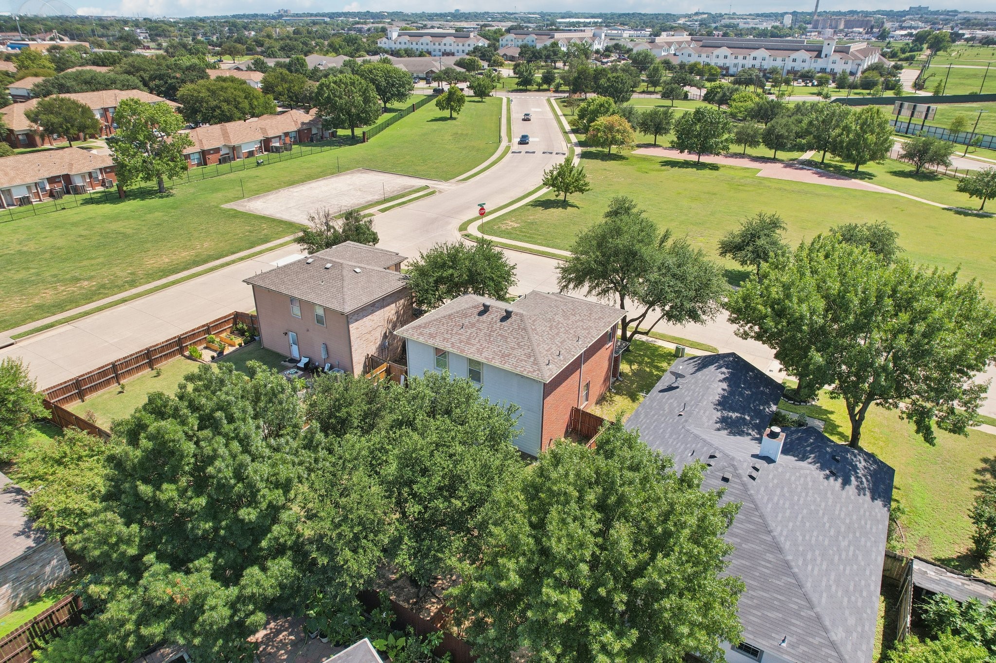 3920 Gray Oak Place