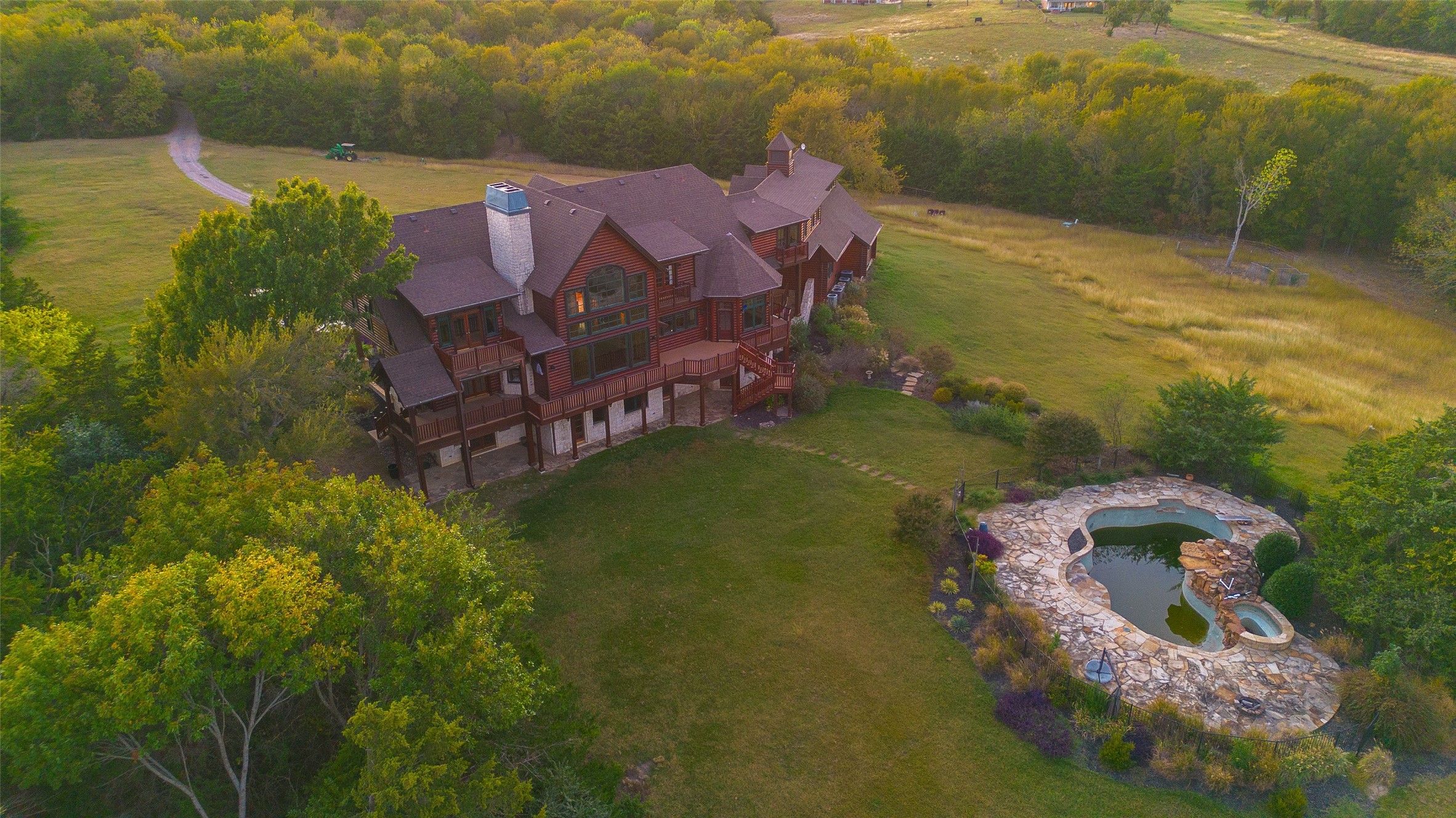 1505 Bourland Bend
