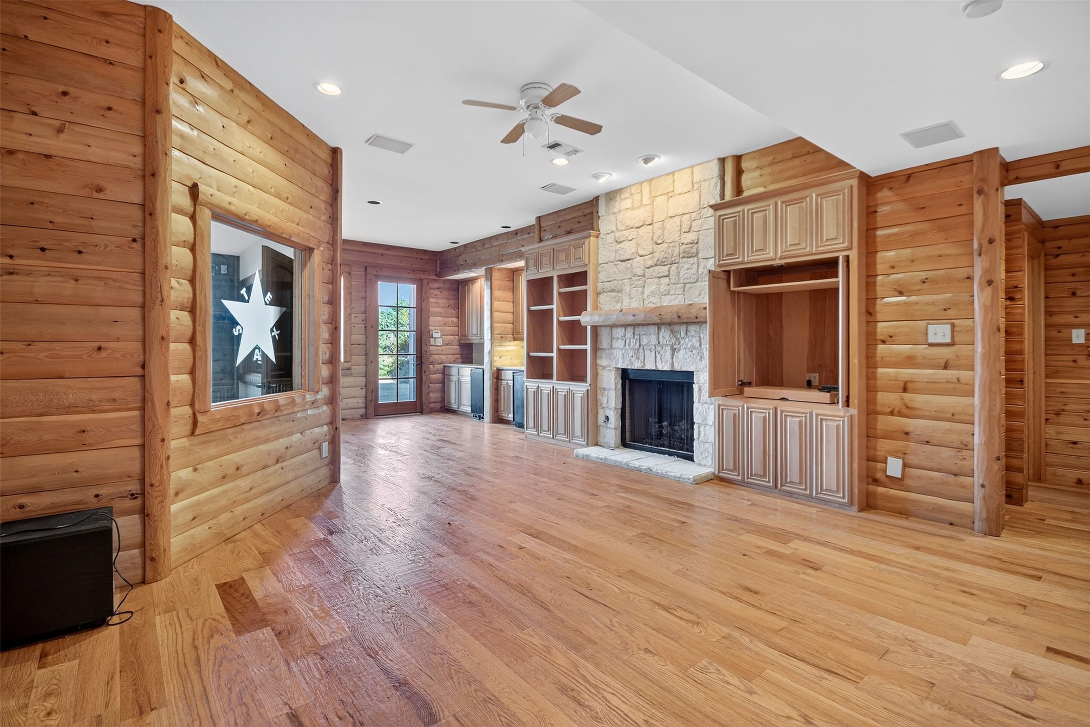 1505 Bourland Bend