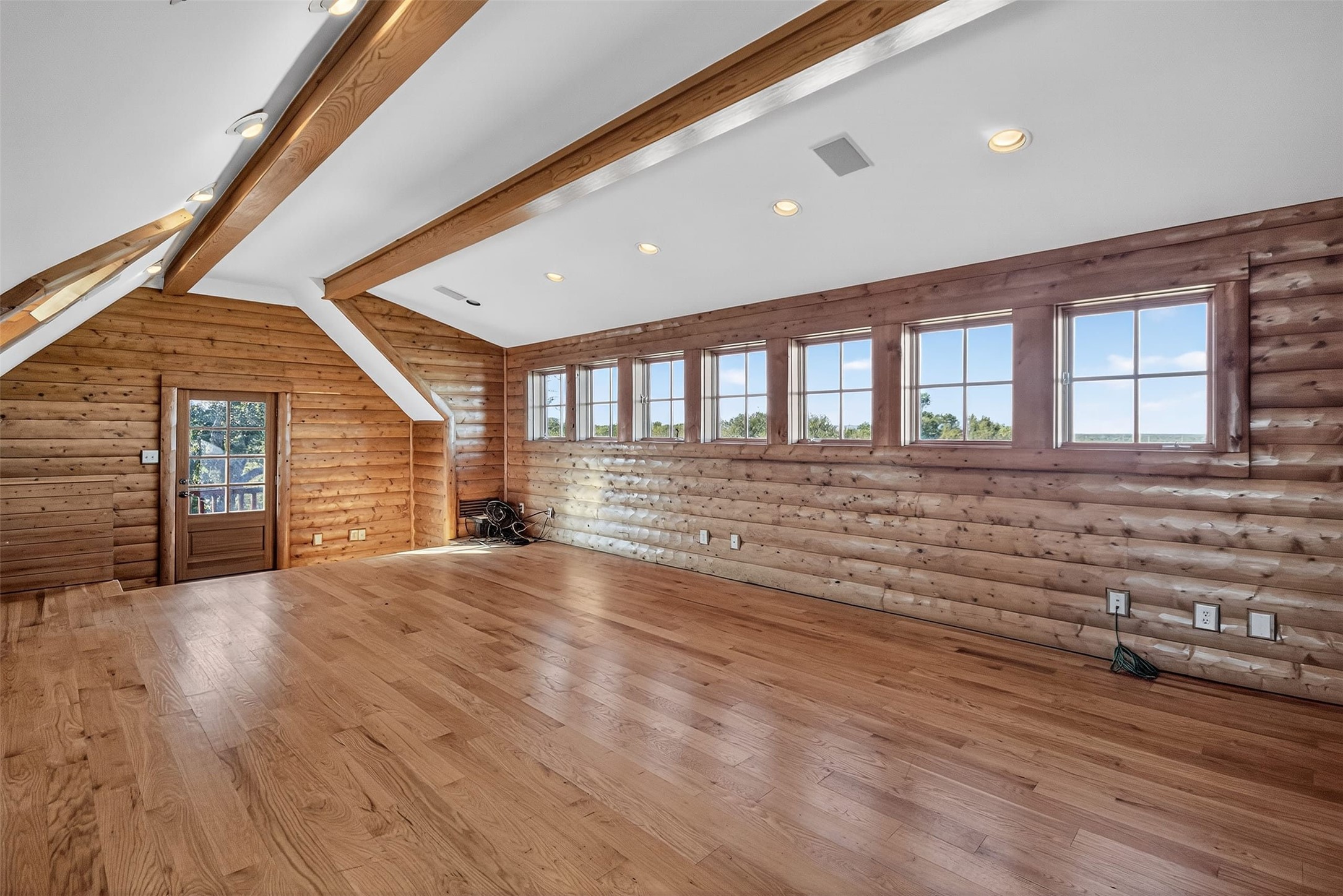 1505 Bourland Bend