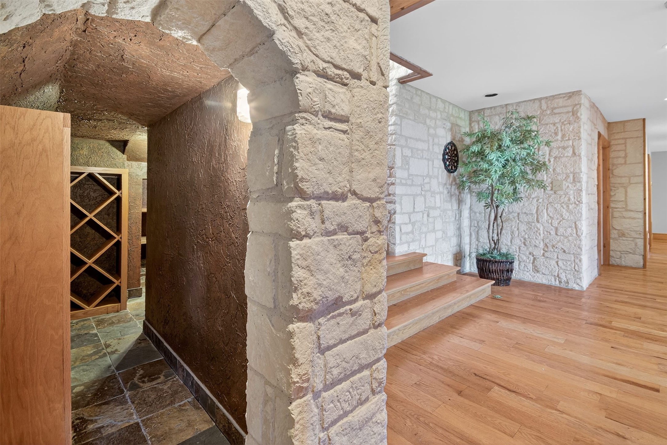 1505 Bourland Bend
