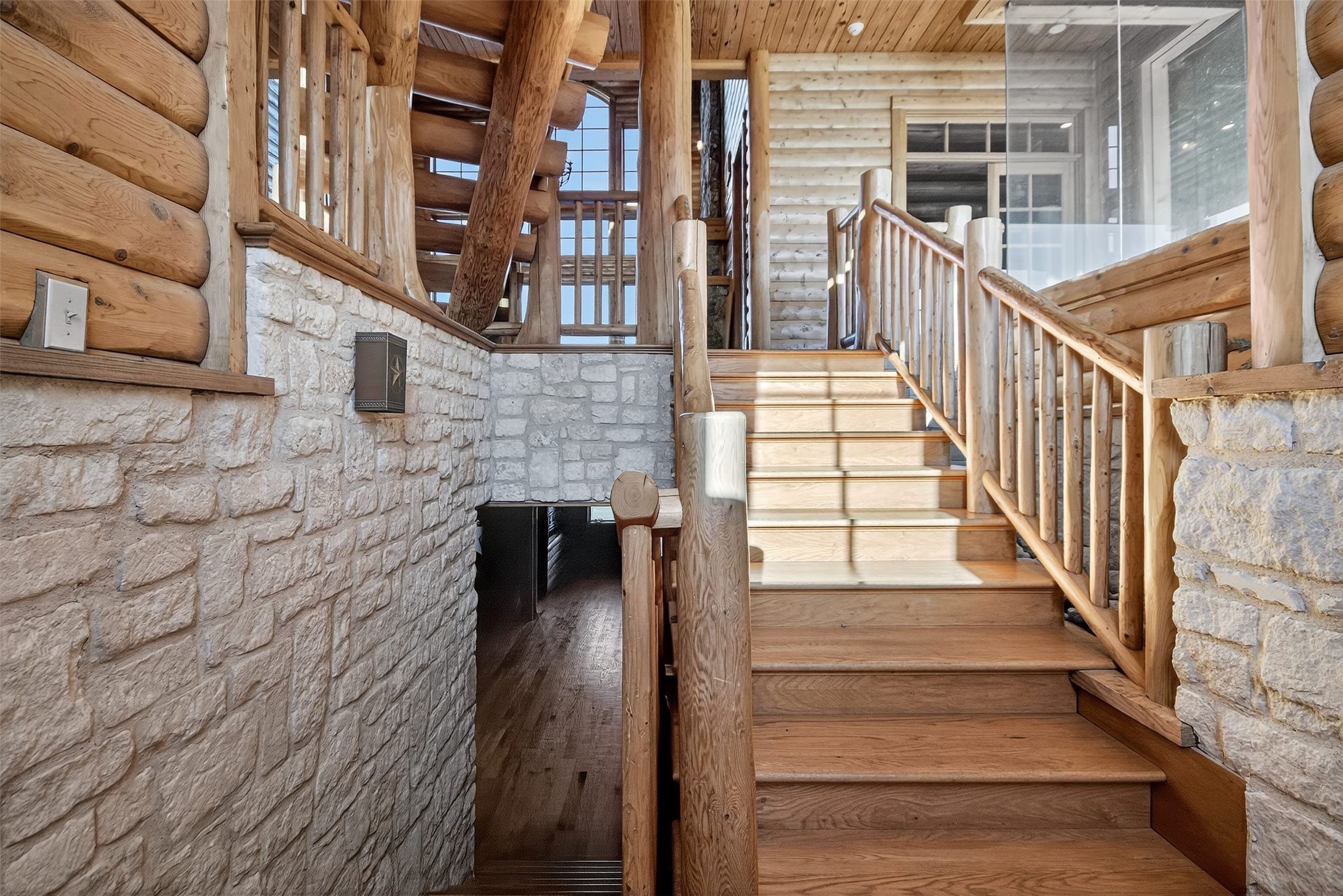 1505 Bourland Bend
