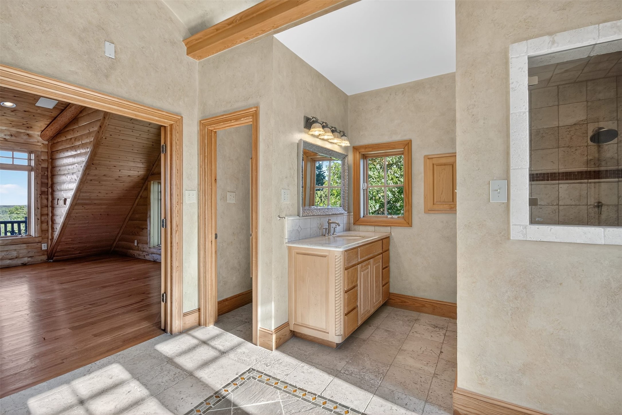1505 Bourland Bend
