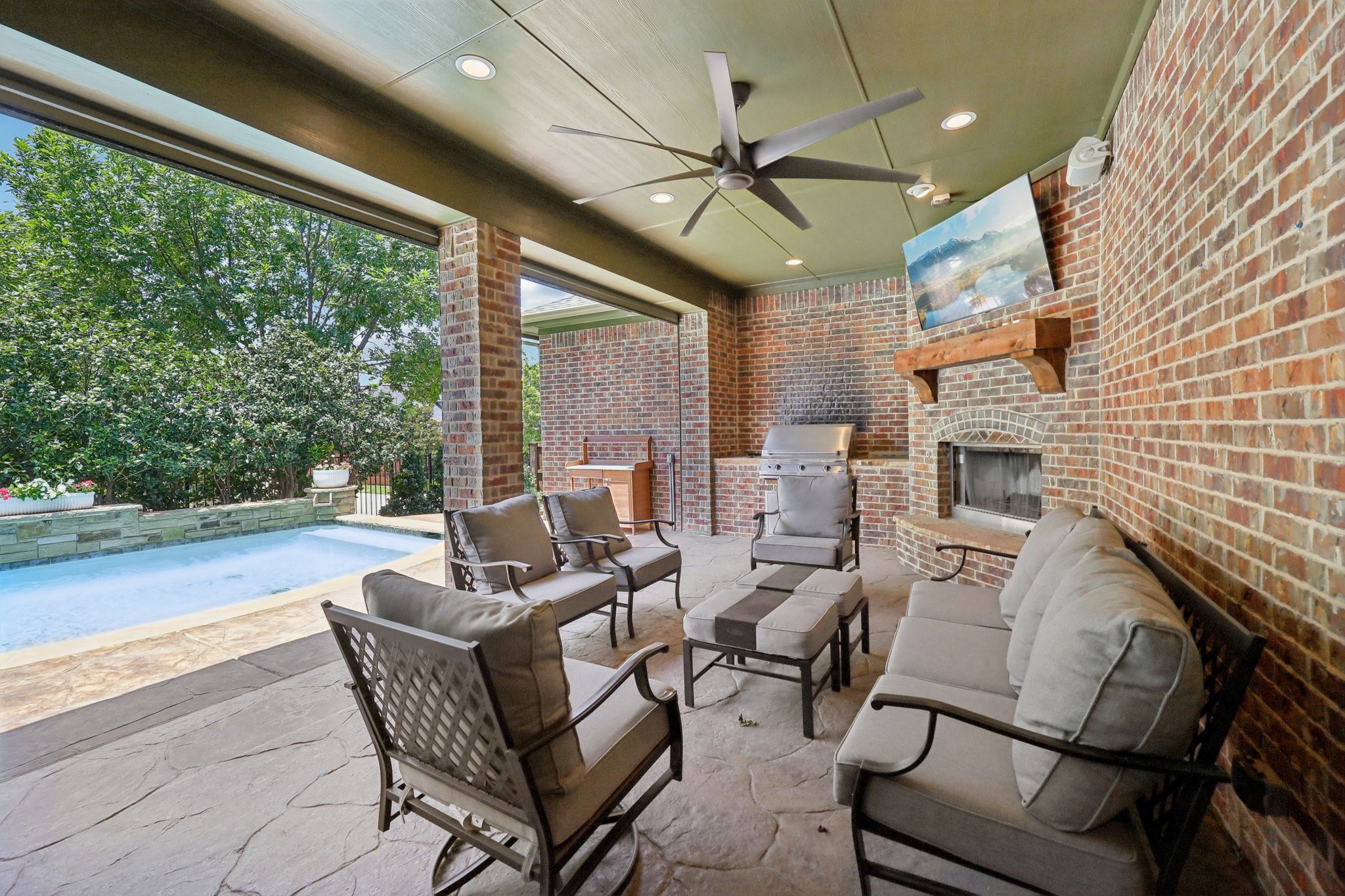 2301 Cardinal Boulevard