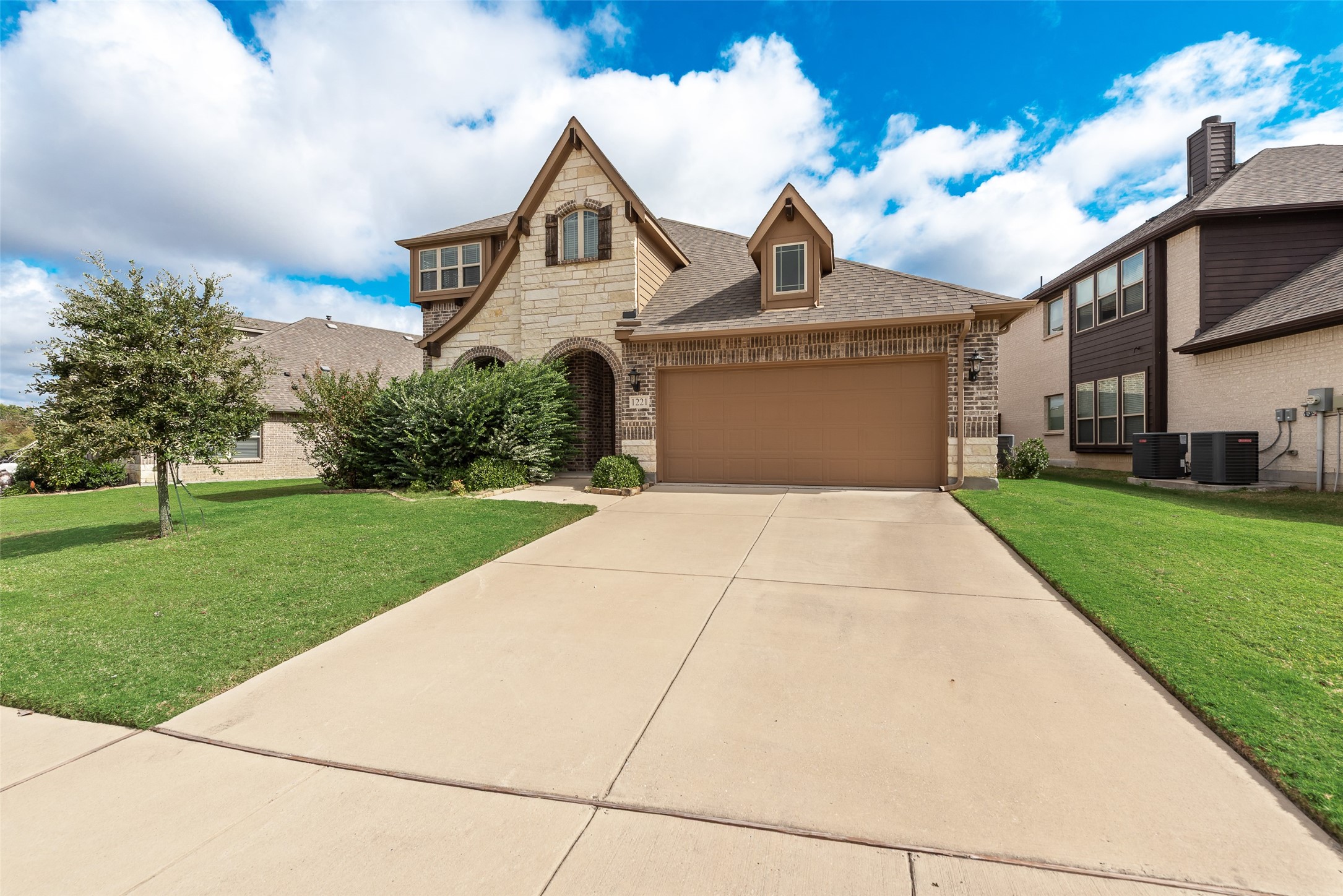 1221 Snowbird Drive