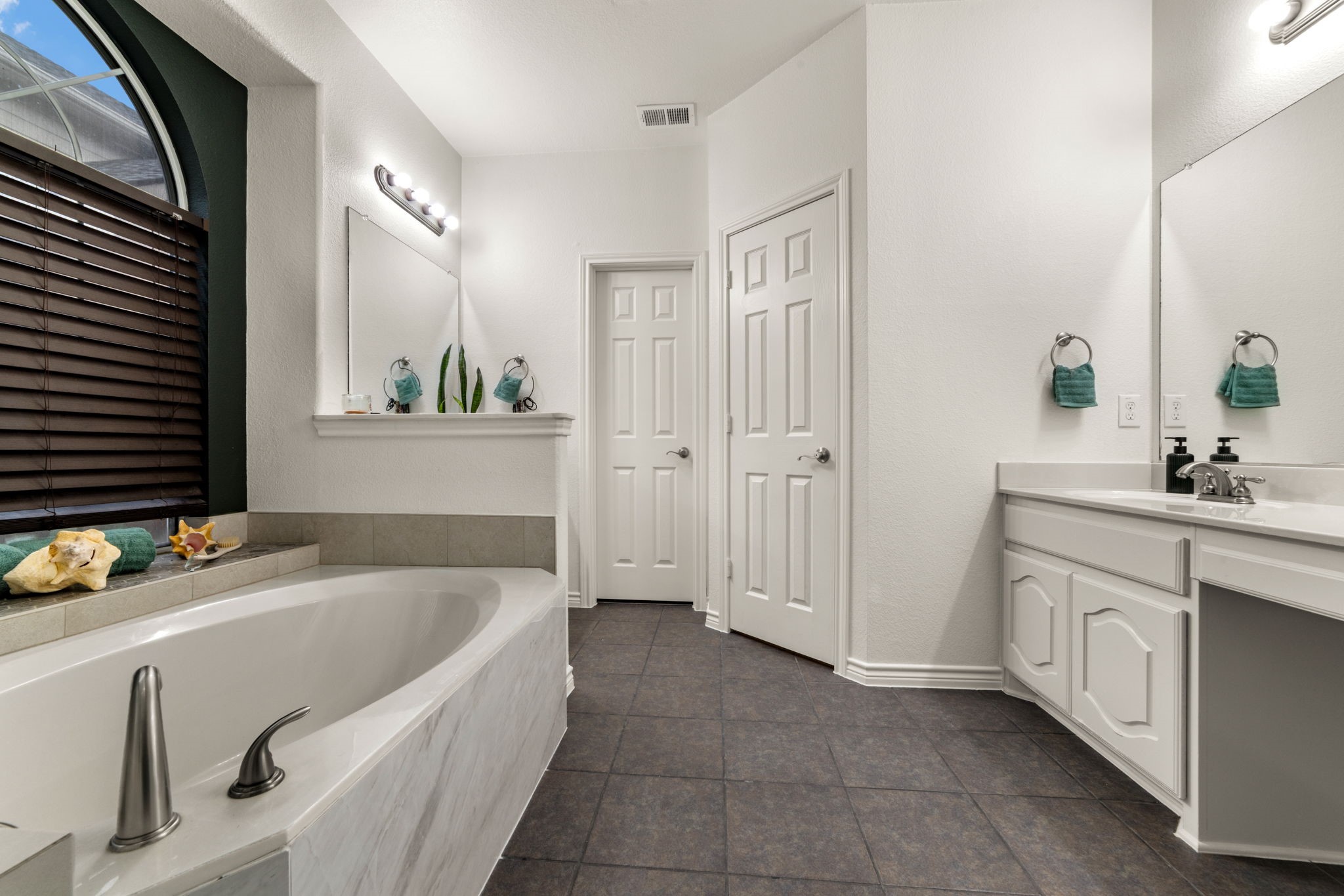 12205 Durango Root Drive