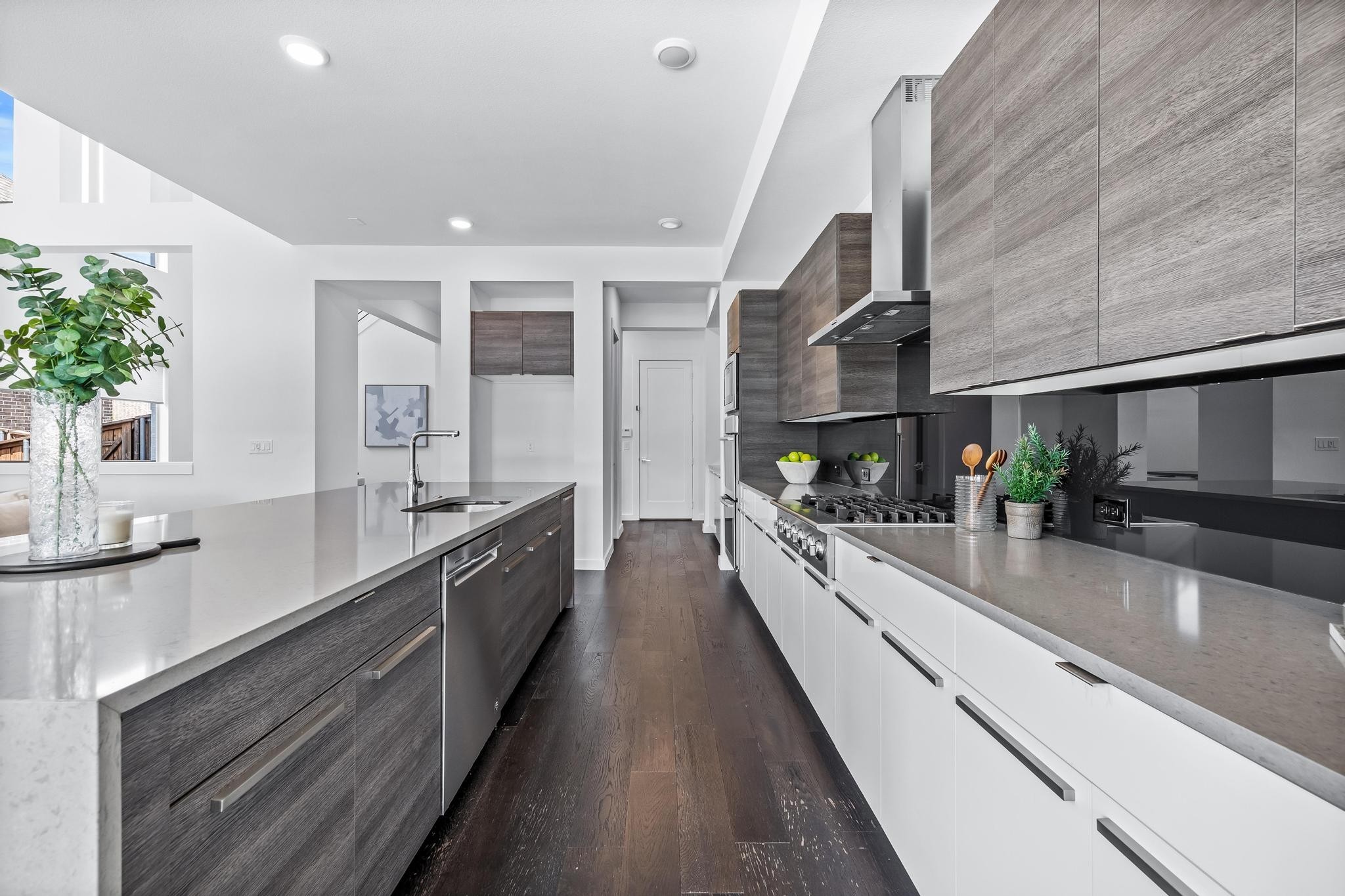 5074 Statesman Lane