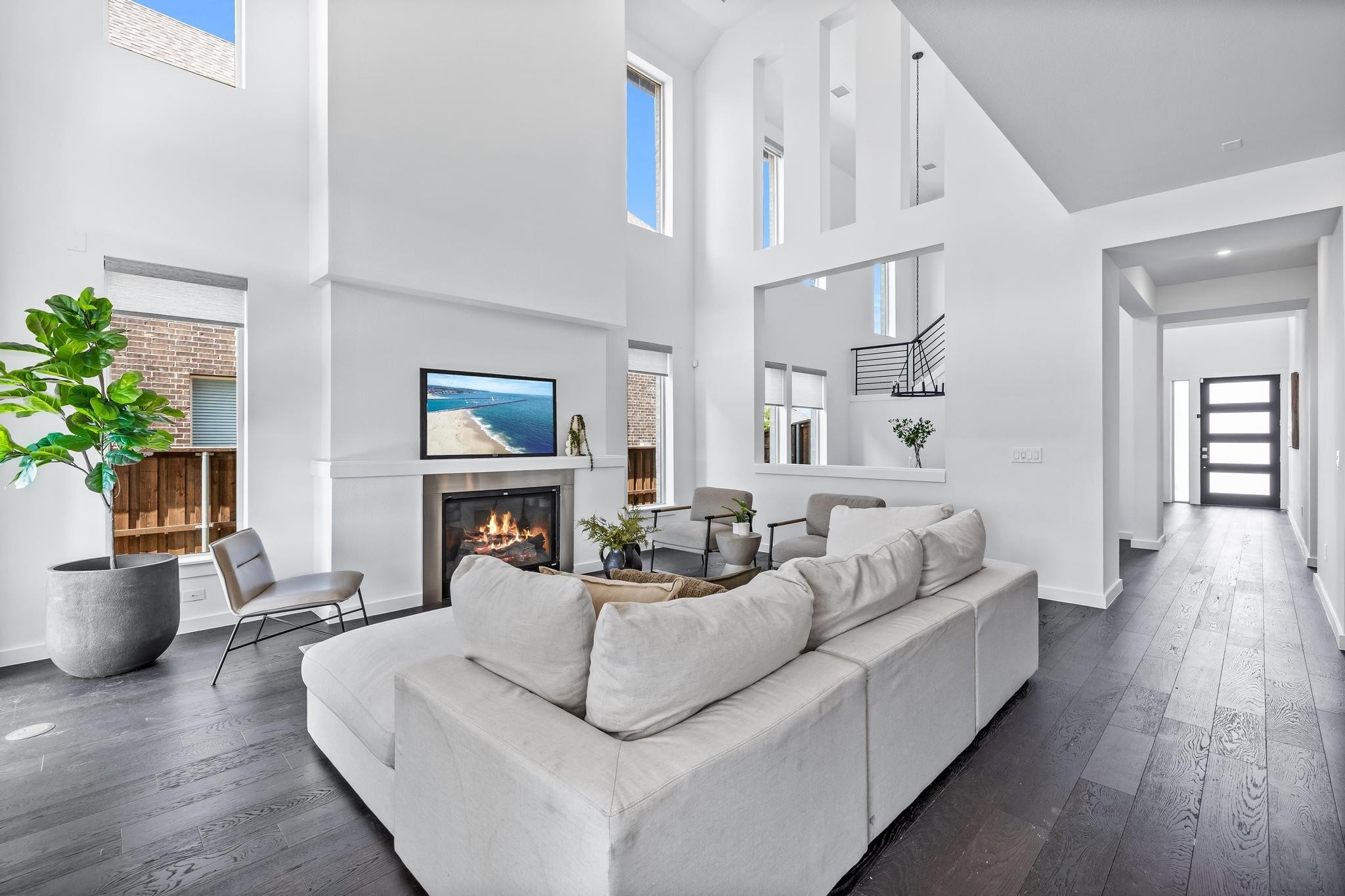 5074 Statesman Lane