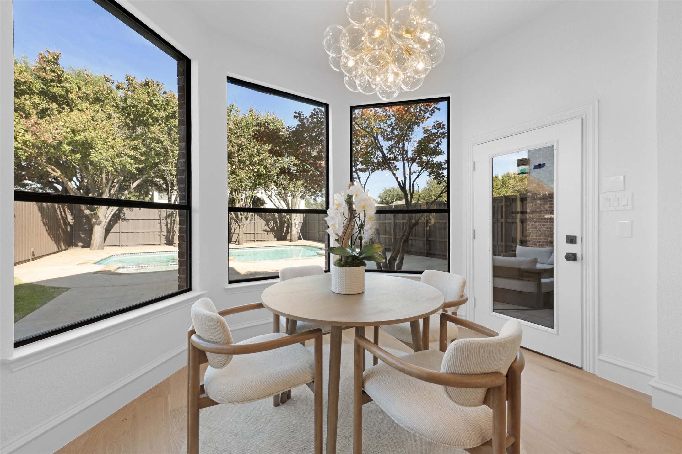 5020 Loma Alta Drive