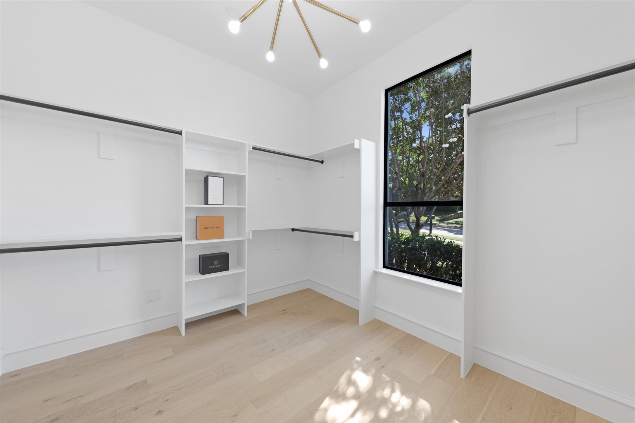 5020 Loma Alta Drive