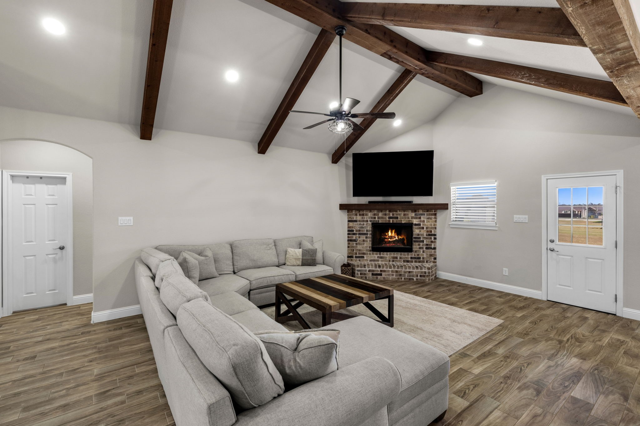6028 Raspberry Lane