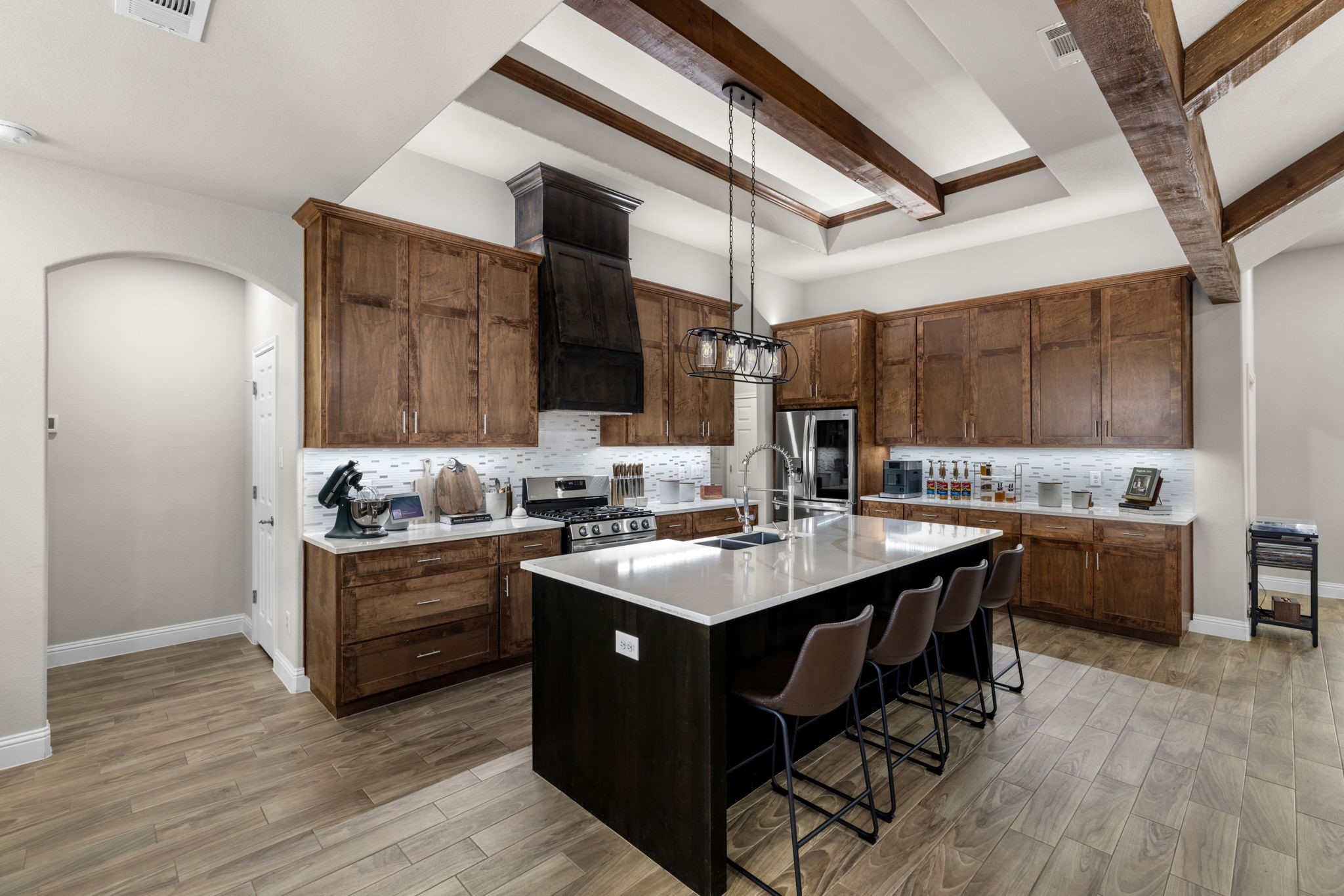 6028 Raspberry Lane