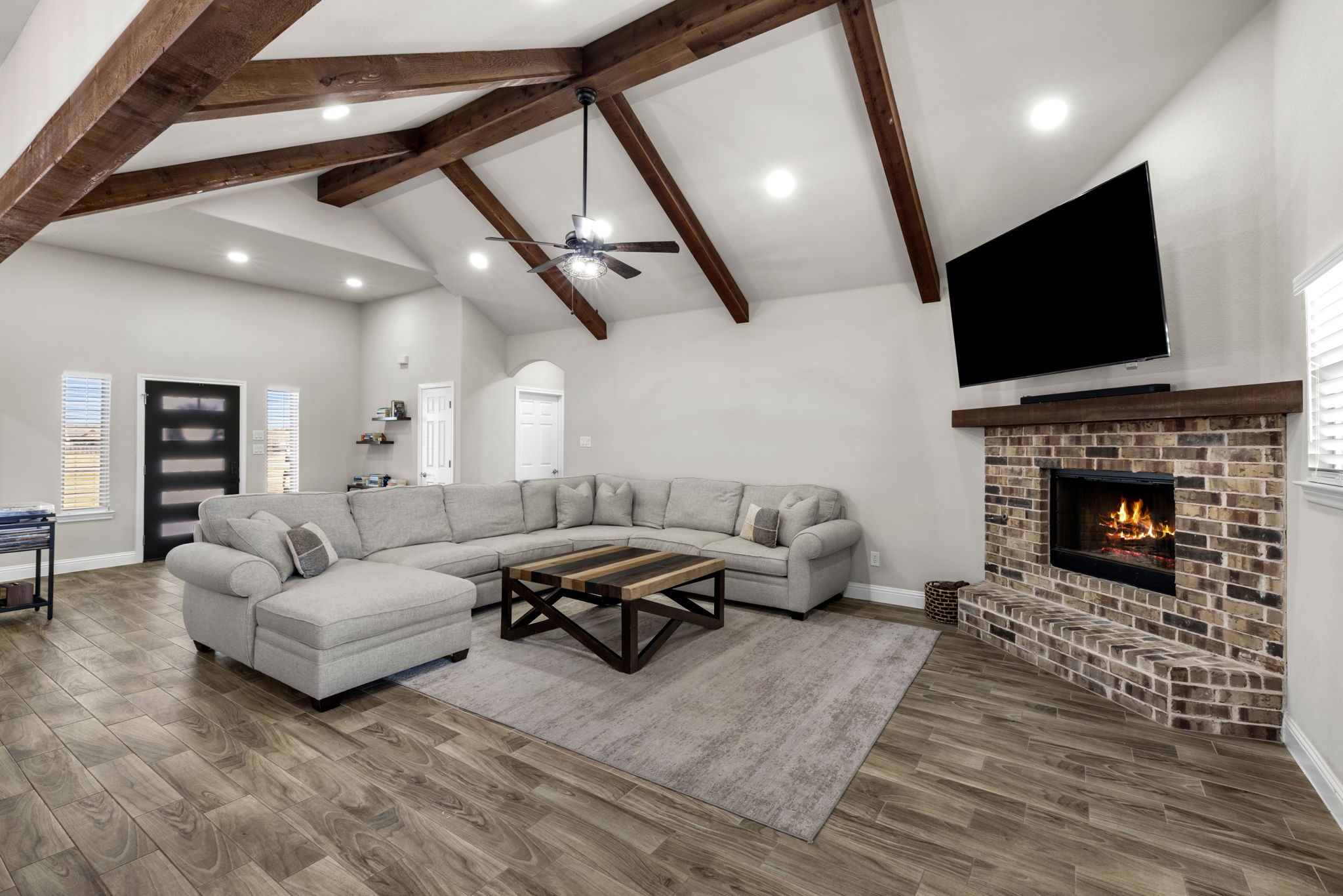 6028 Raspberry Lane