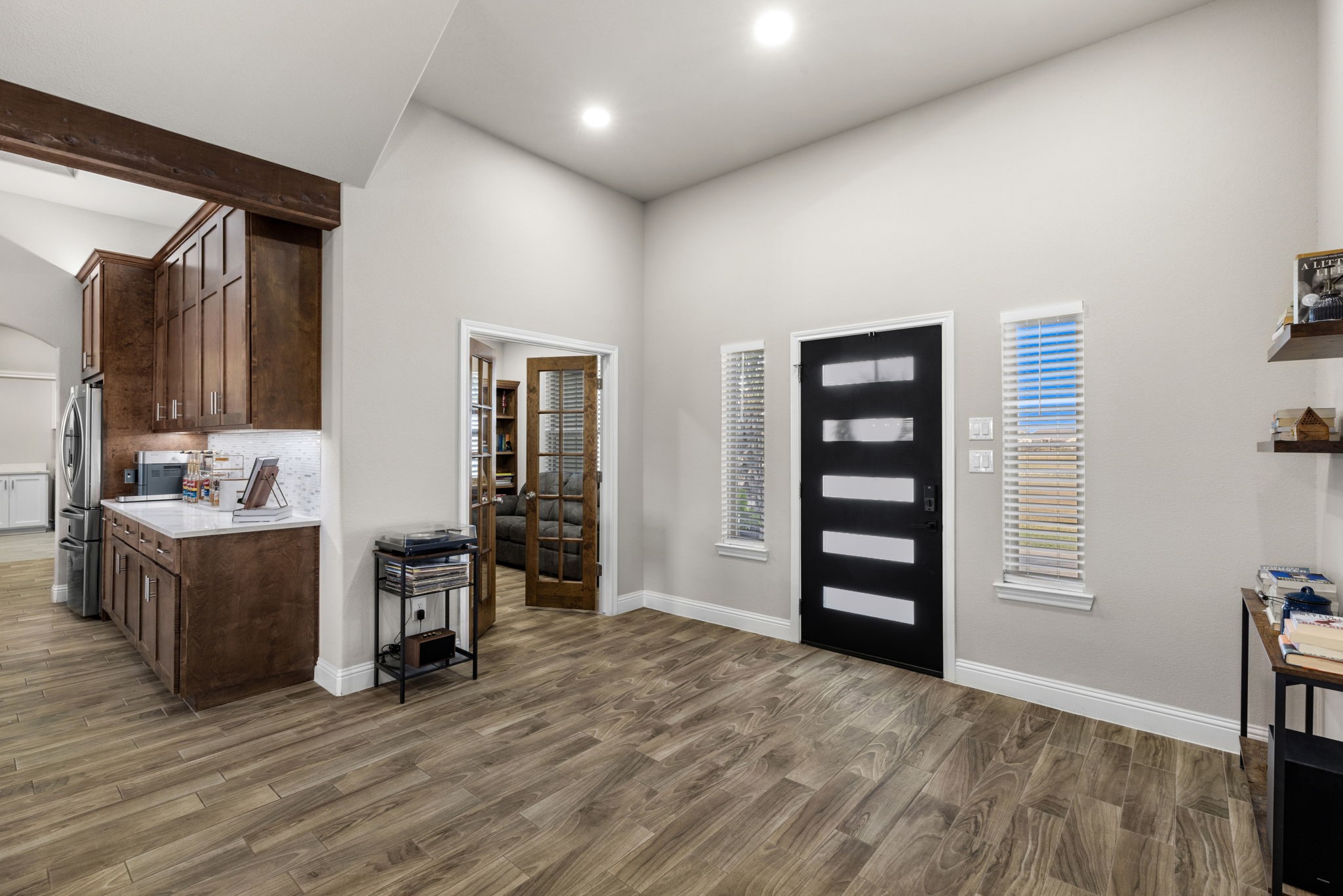 6028 Raspberry Lane