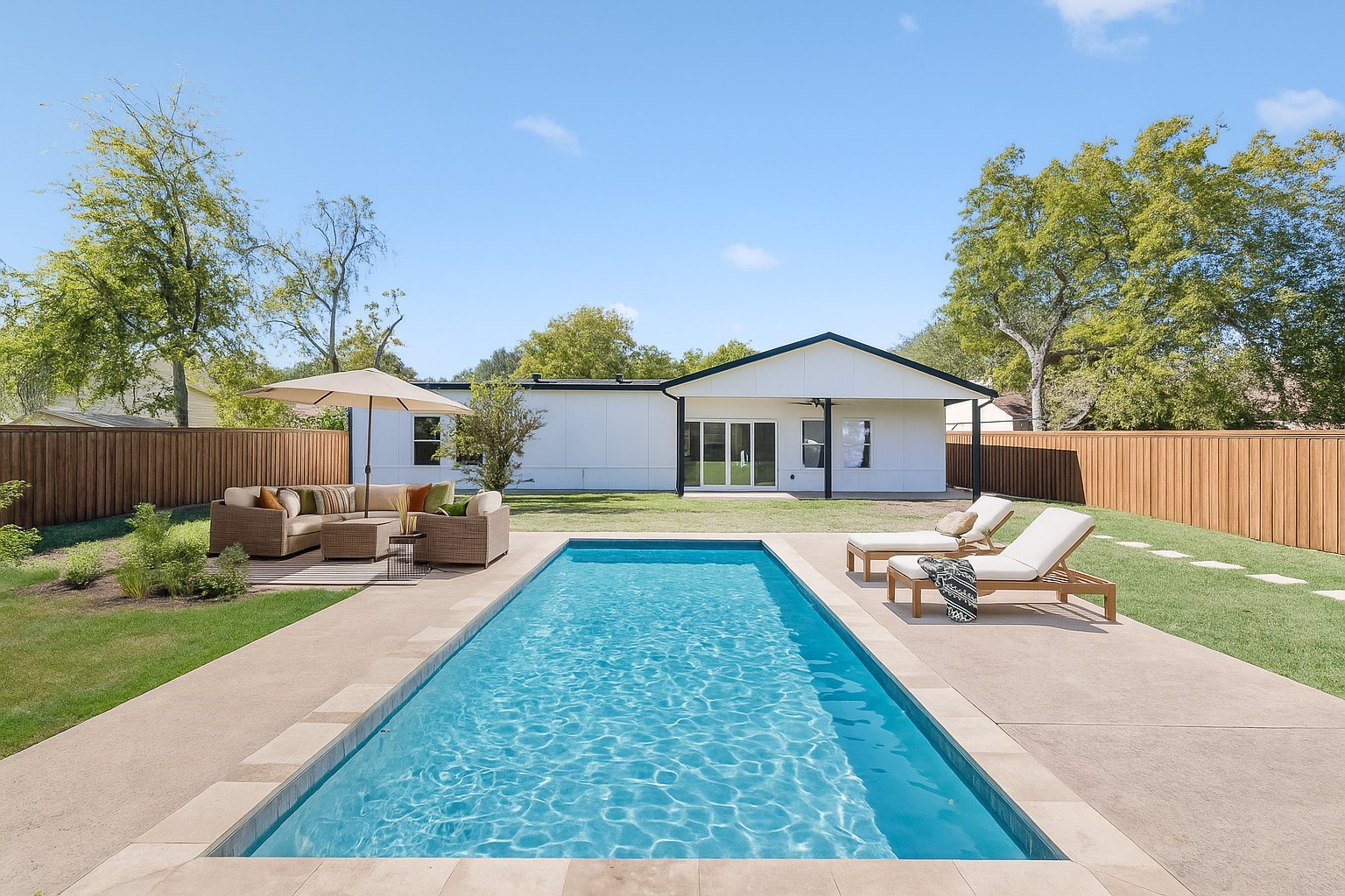 2516 Sunridge Road