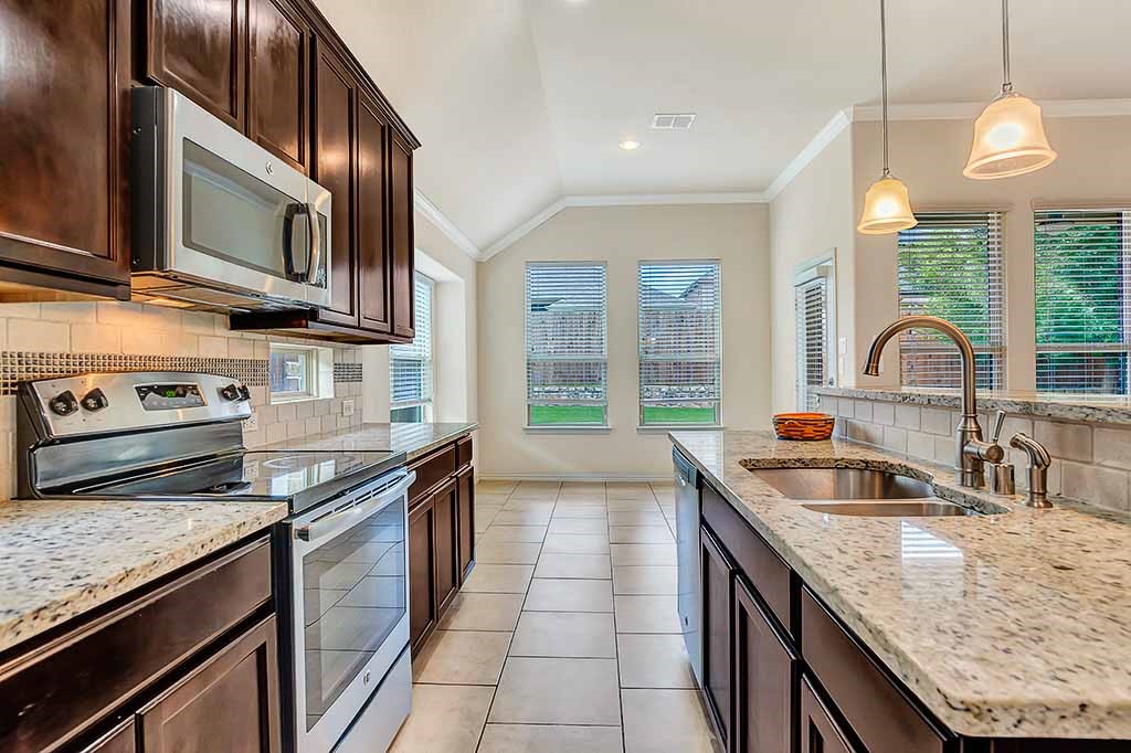 183 Balfour Drive