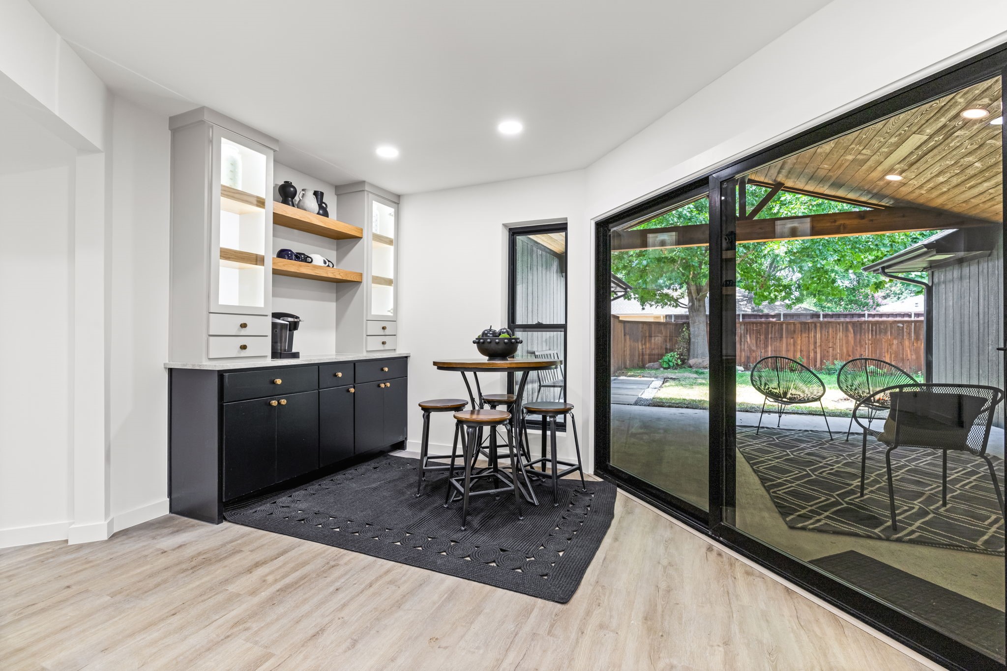 1112 Chesterton Drive
