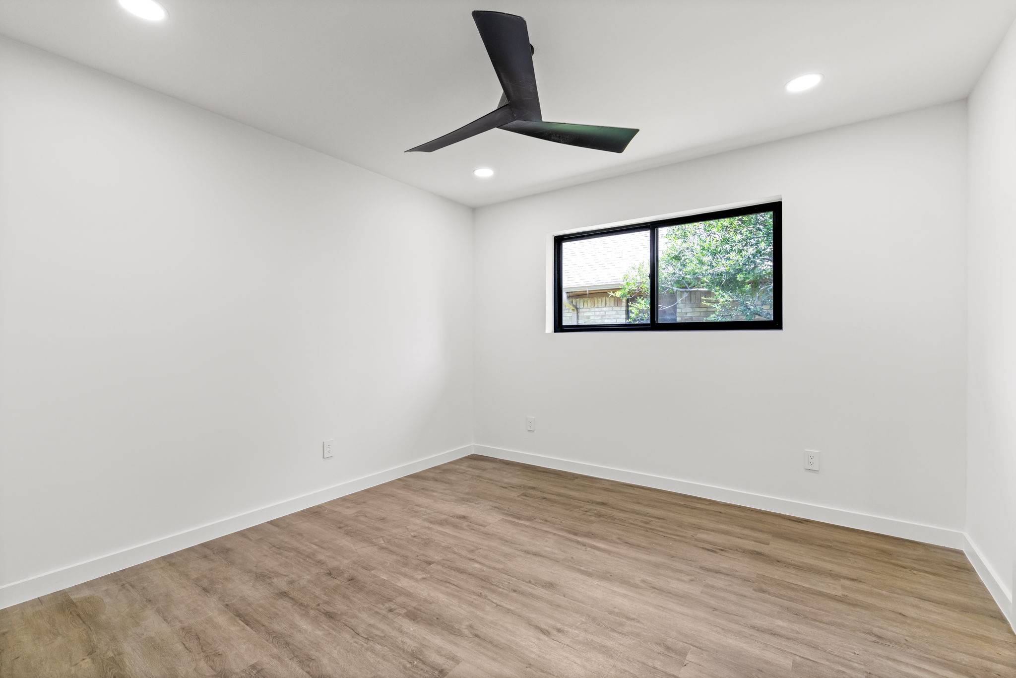 1112 Chesterton Drive