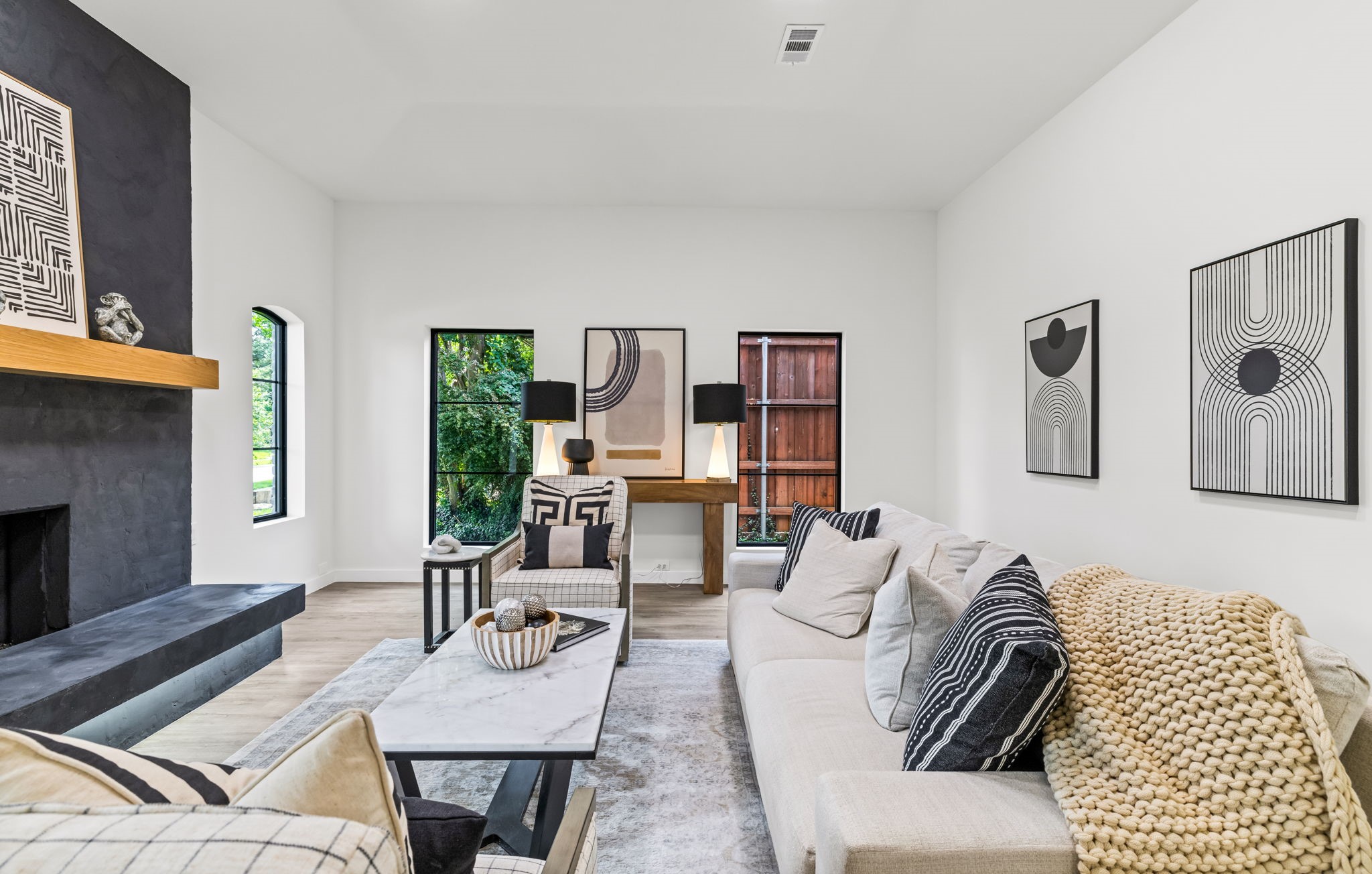 1112 Chesterton Drive