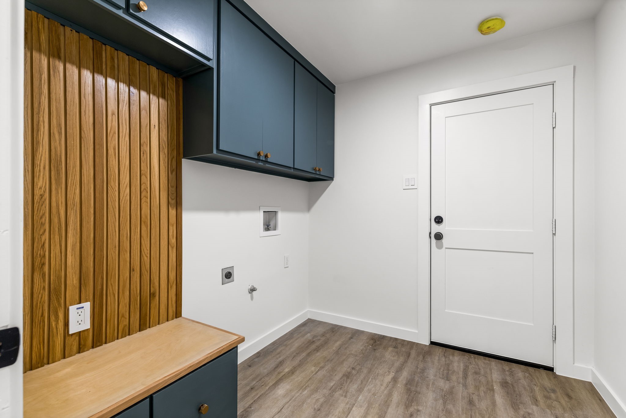 1112 Chesterton Drive