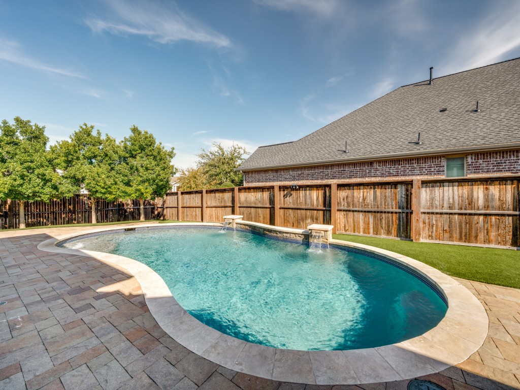 4300 Dashland Drive