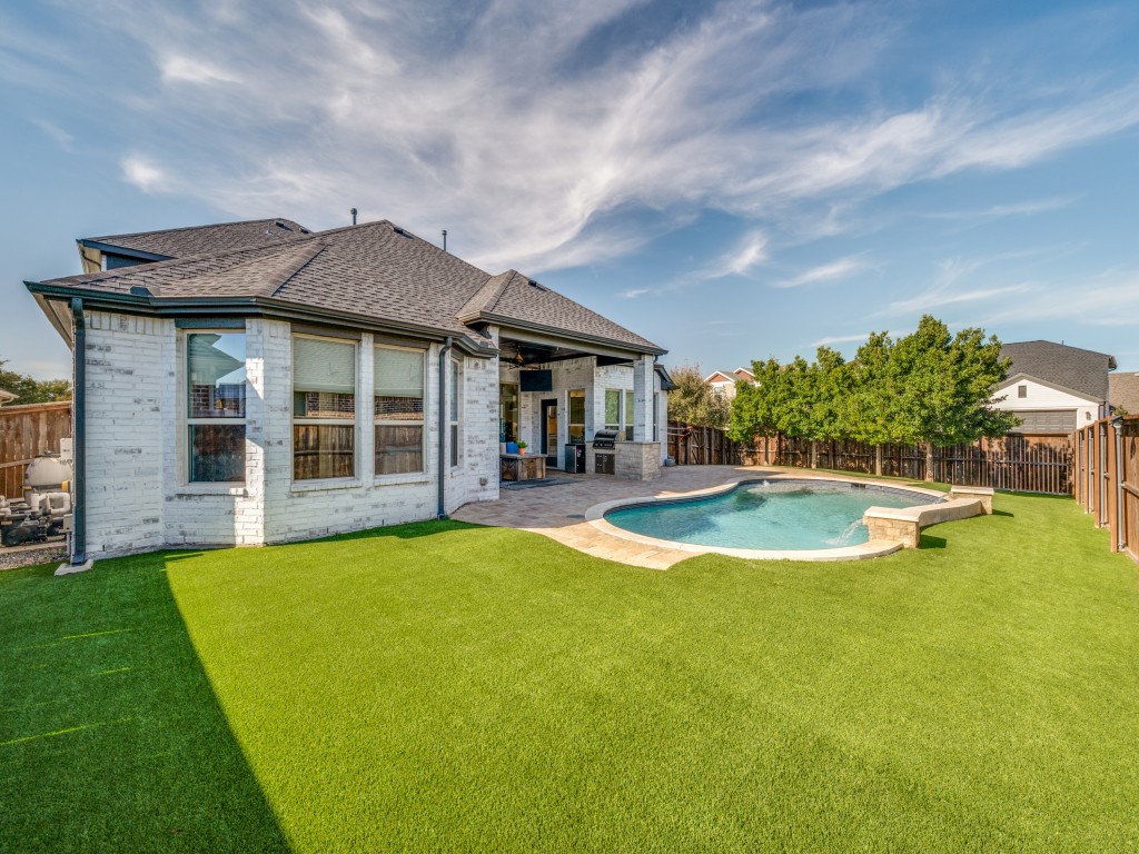 4300 Dashland Drive