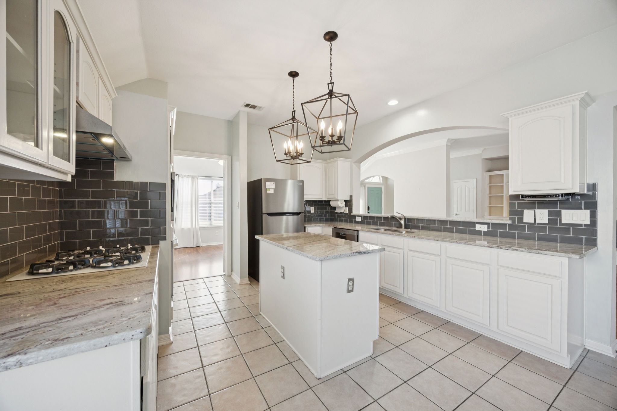 4001 Lakeside Drive