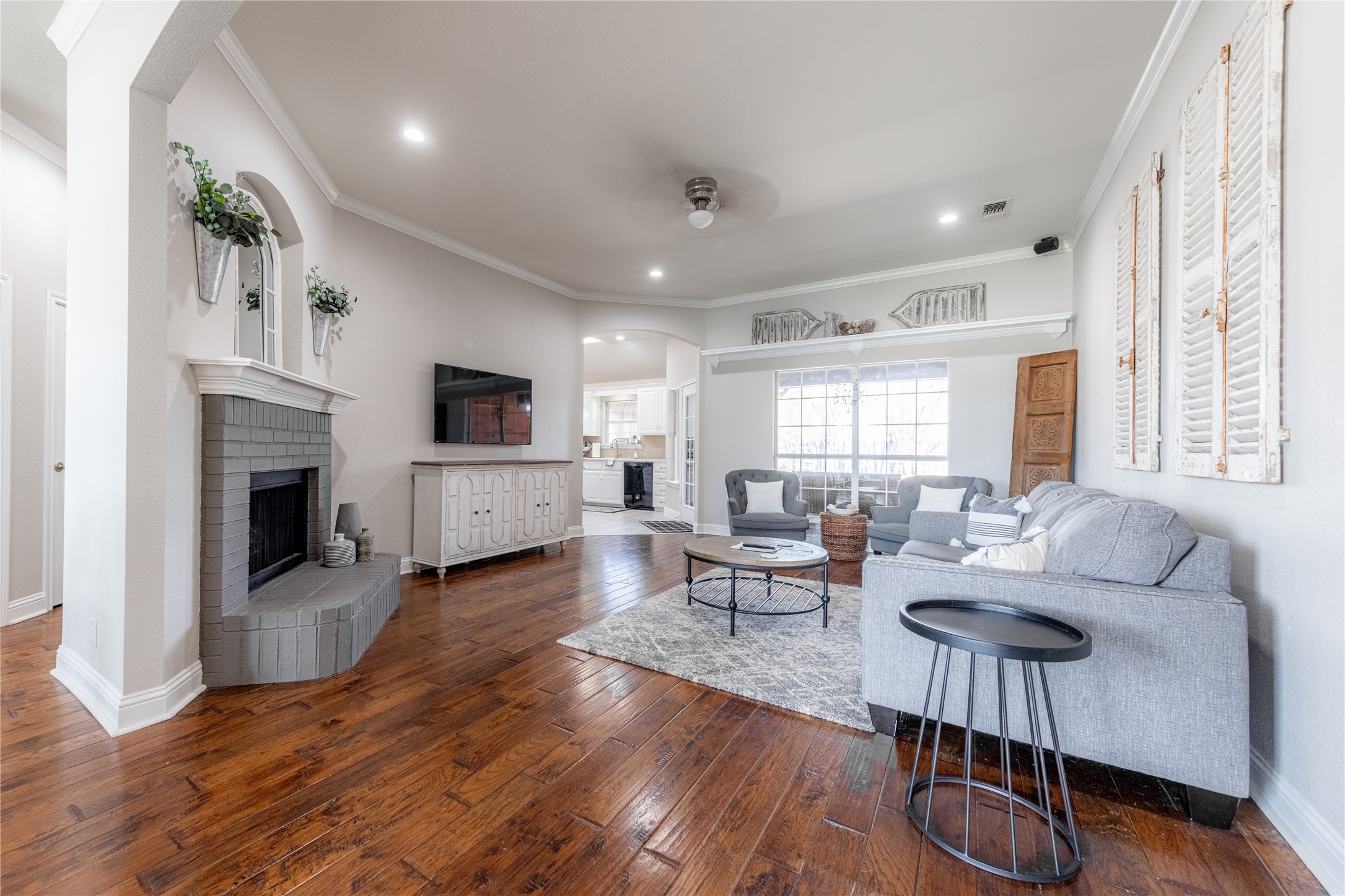 801 Dickerson Circle