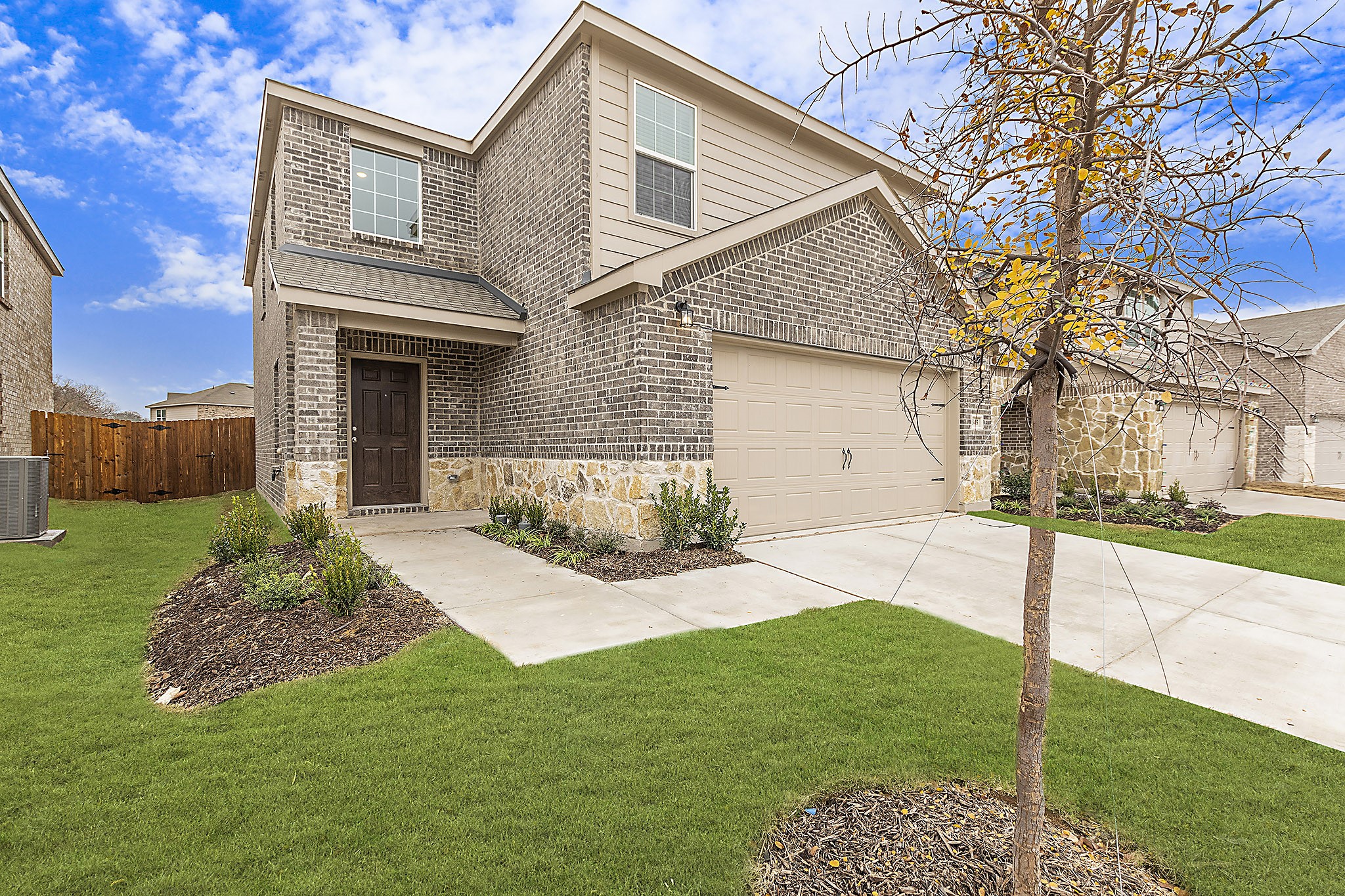 345 Huntley Street