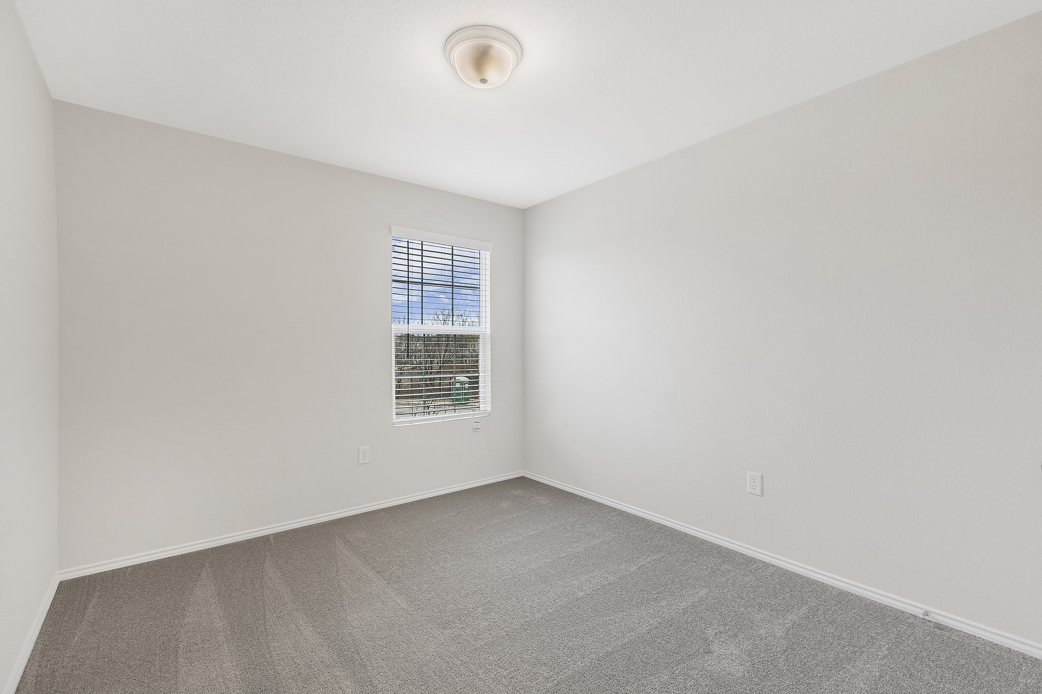 345 Huntley Street