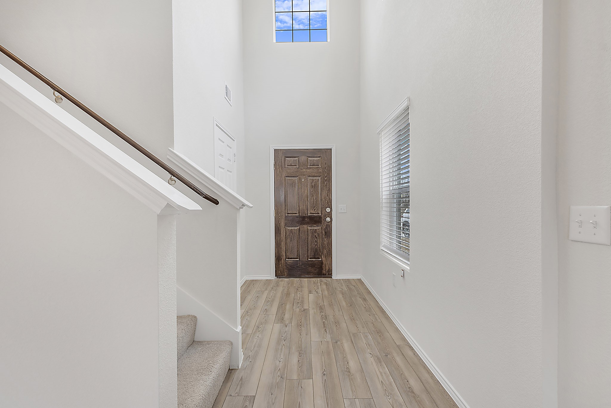 345 Huntley Street