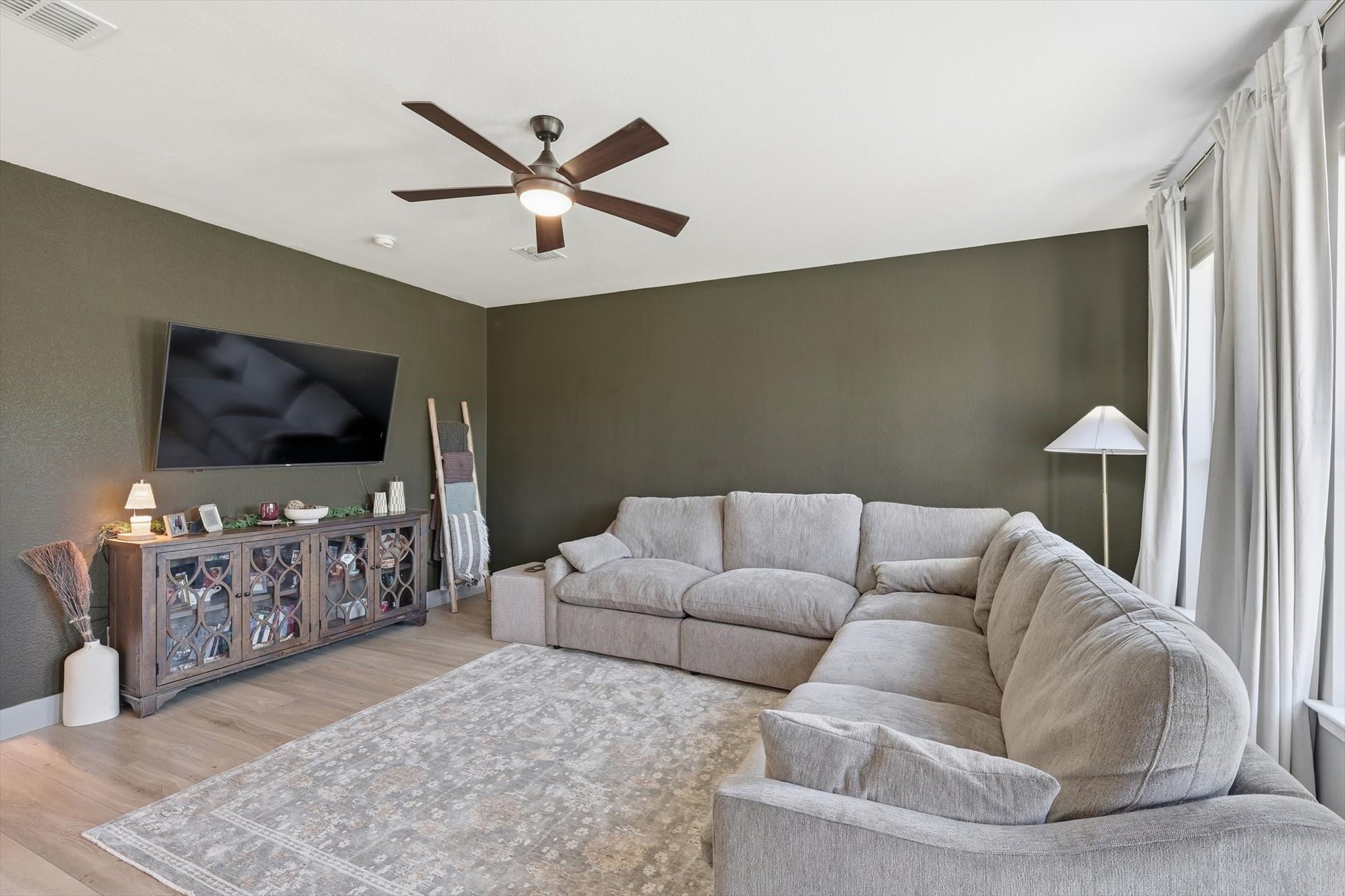 3618 Applewood Road