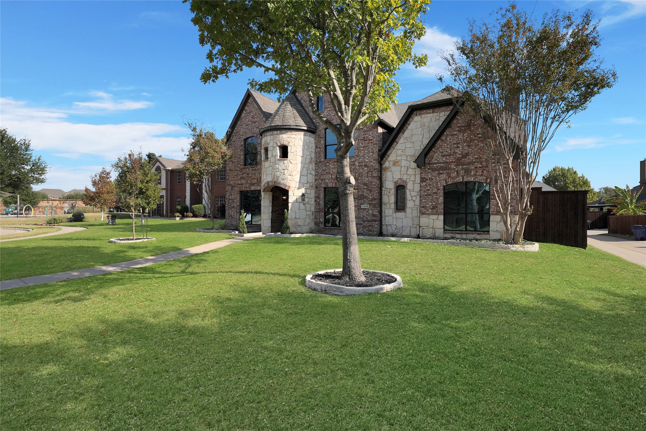 11868 Tangerine Lane