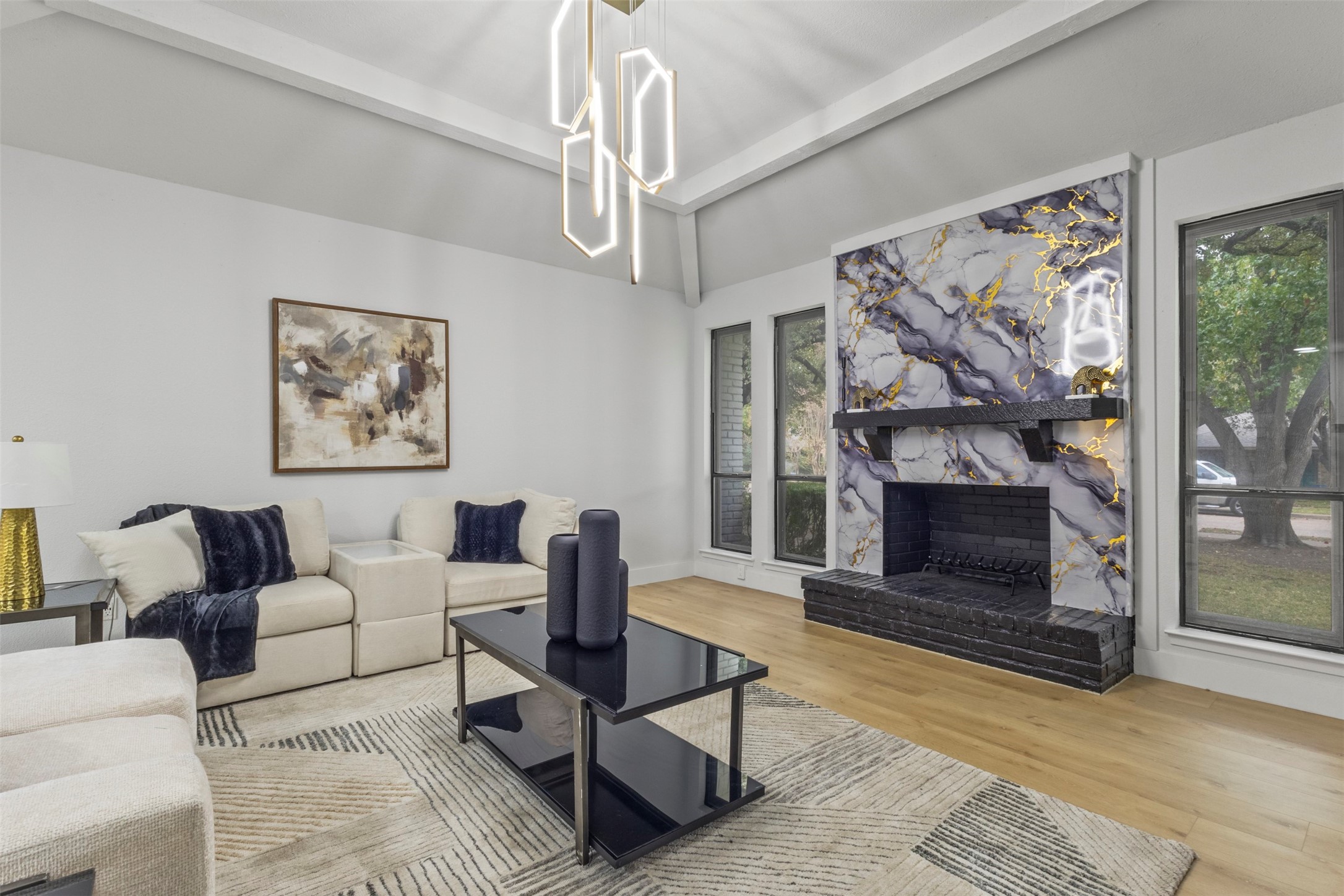 1 Spring Valley Court