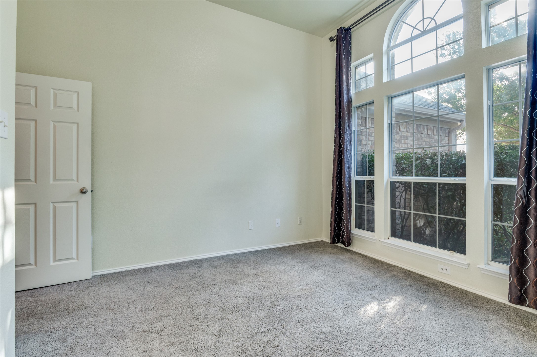 4011 Alamo Drive